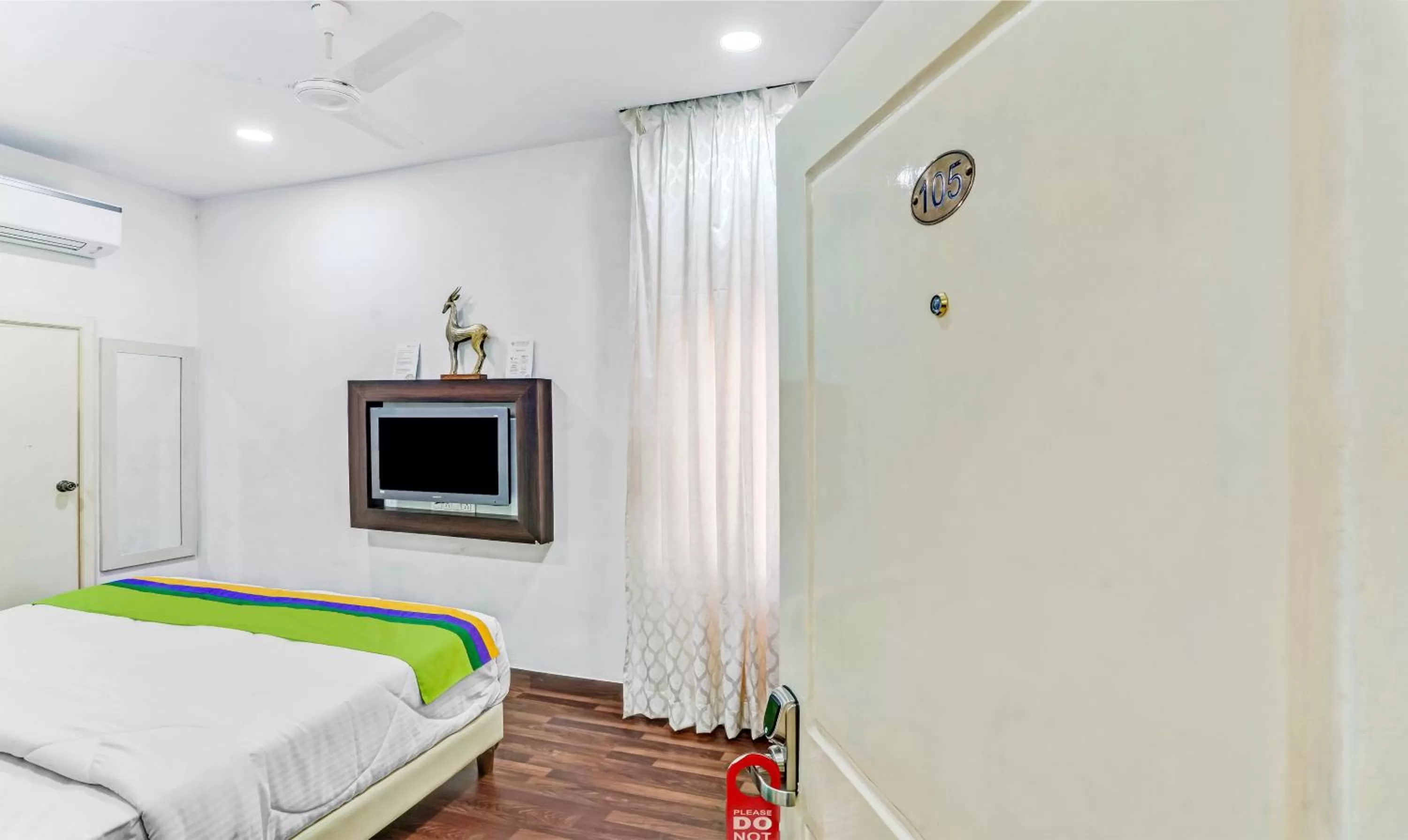 Bedroom in Hotel Hinduja Fort