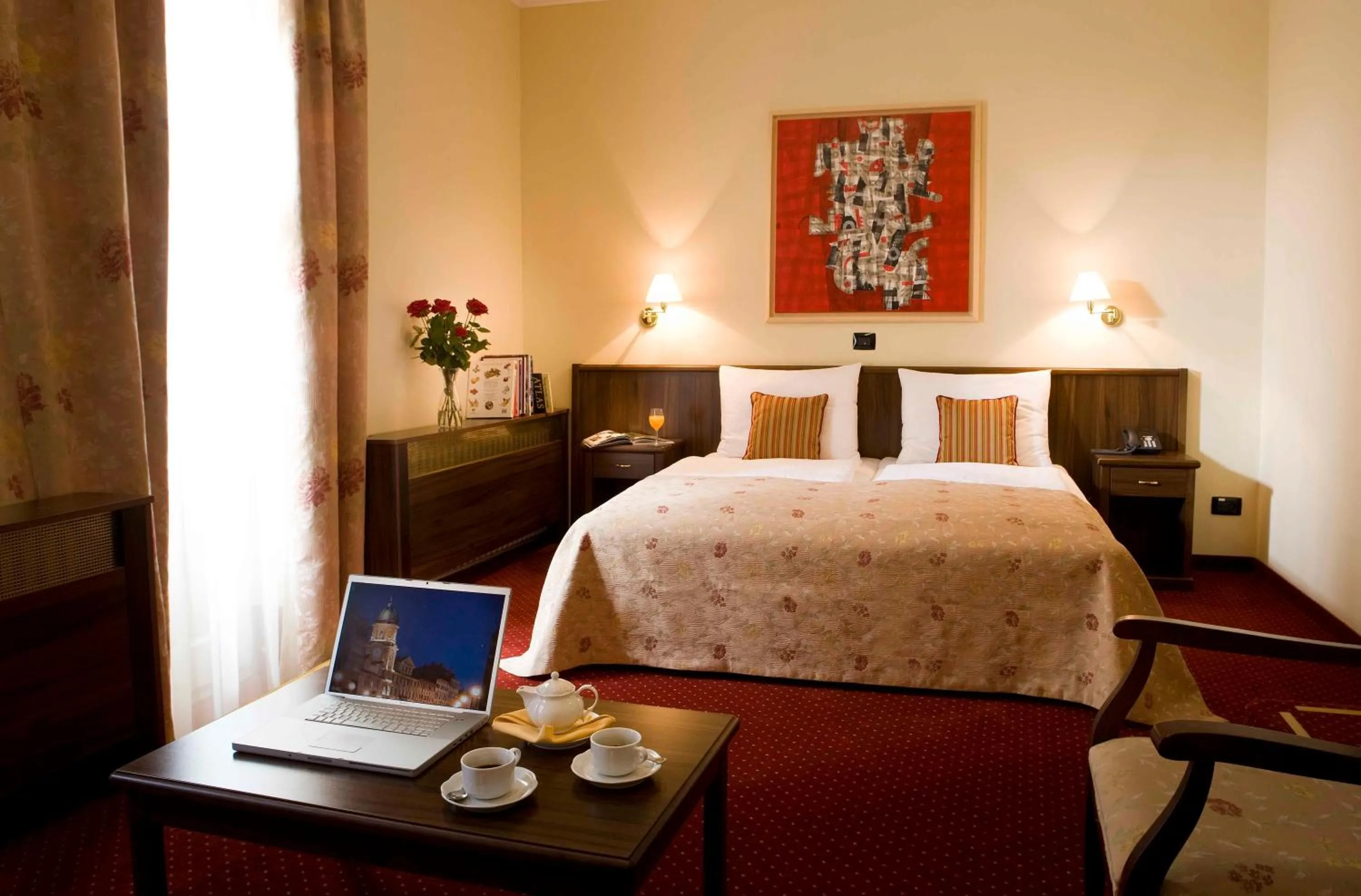 Bed in Hotel Continental