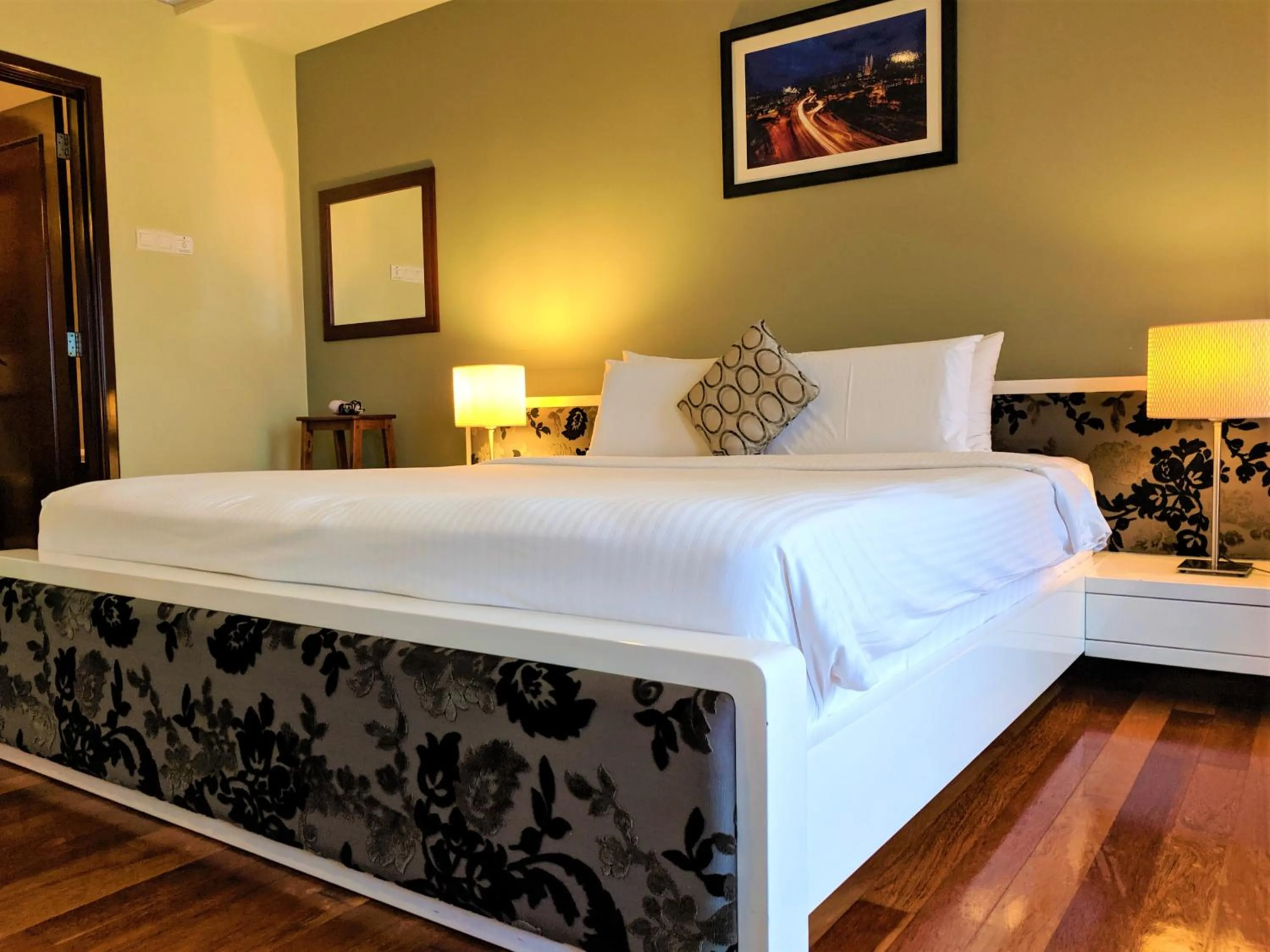 Bed in Serviced Apartments @ Times Square Kuala Lumpur