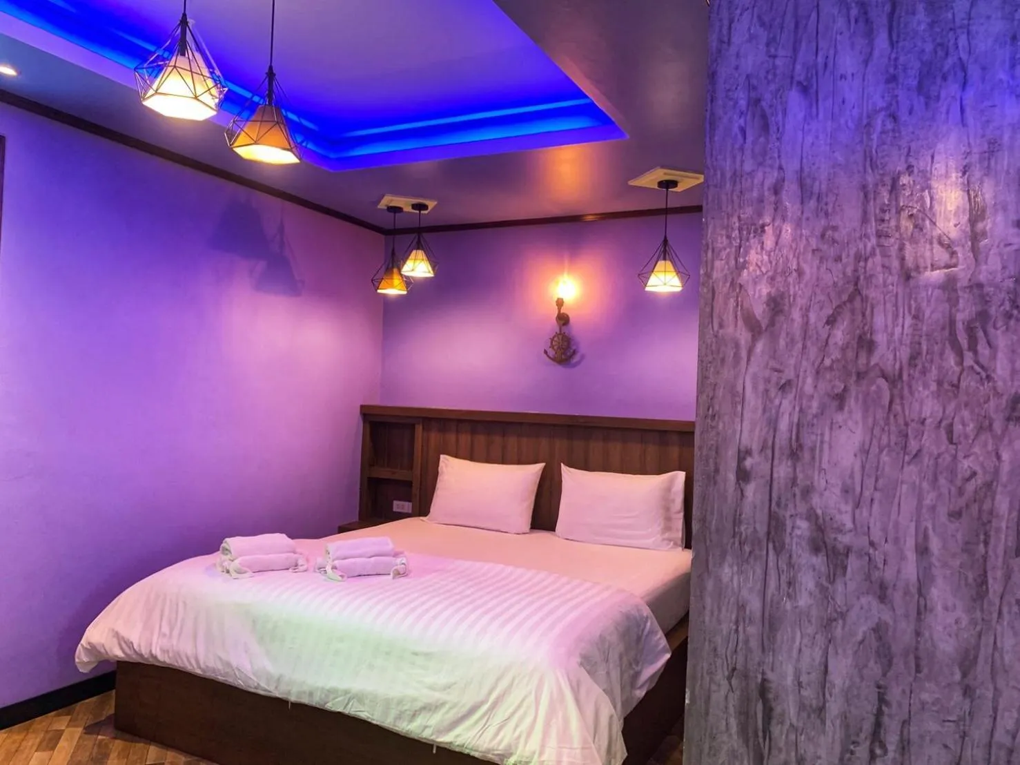 Bed in Mangrove House Lanta Old Town