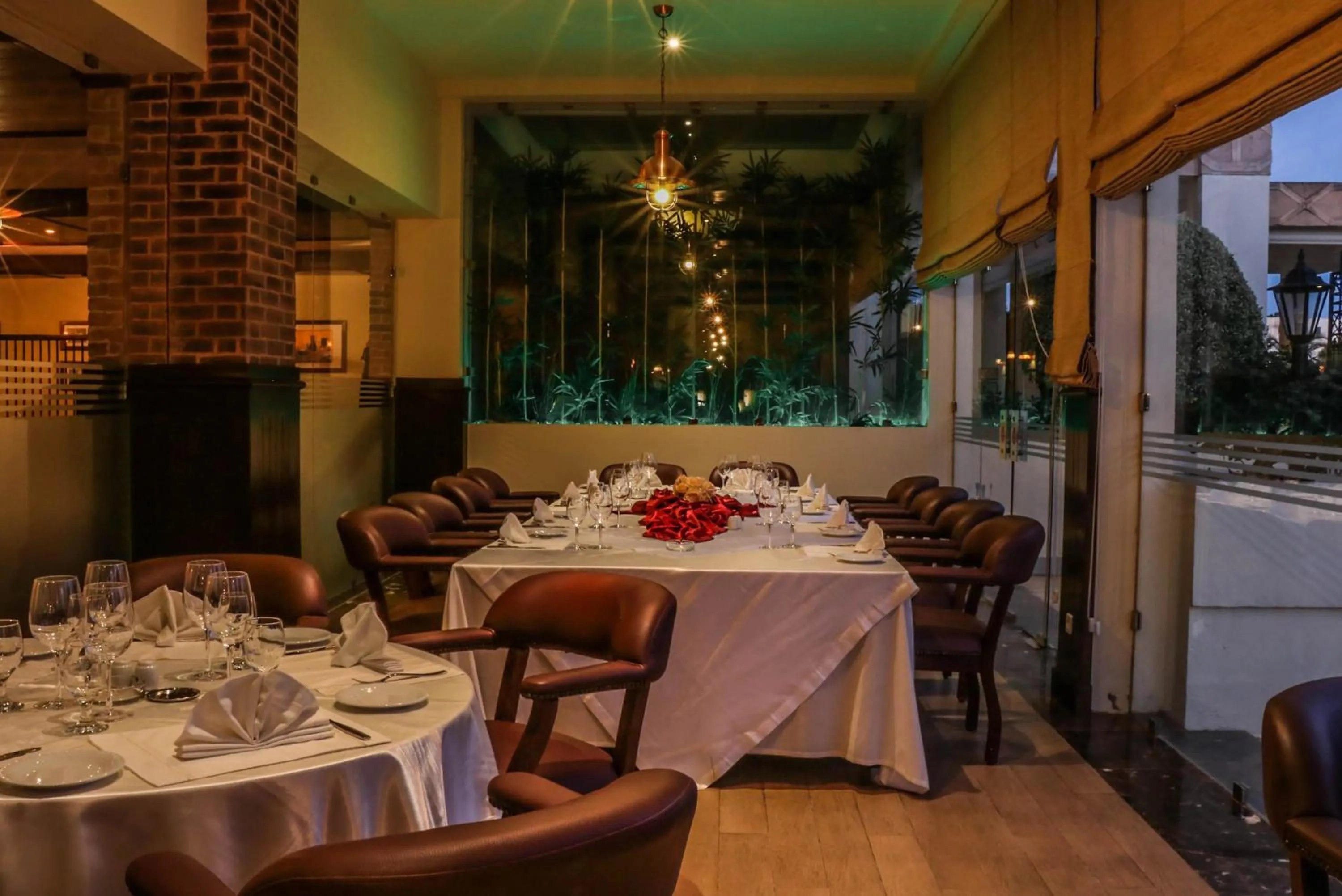 Restaurant/places to eat in Golden Carthage Residences