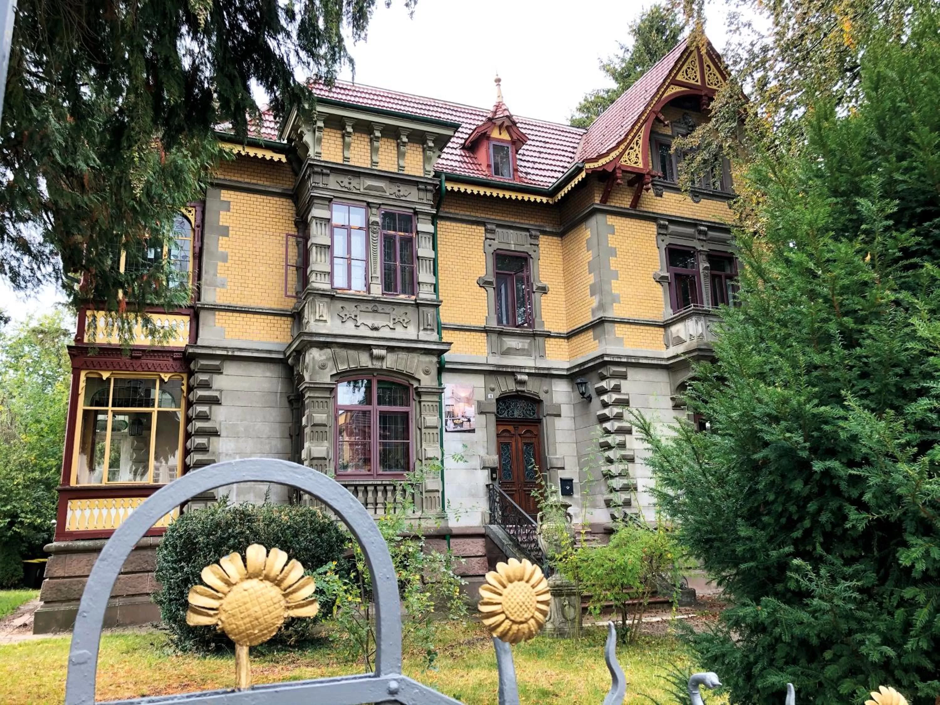 Property building in KunstWerk B