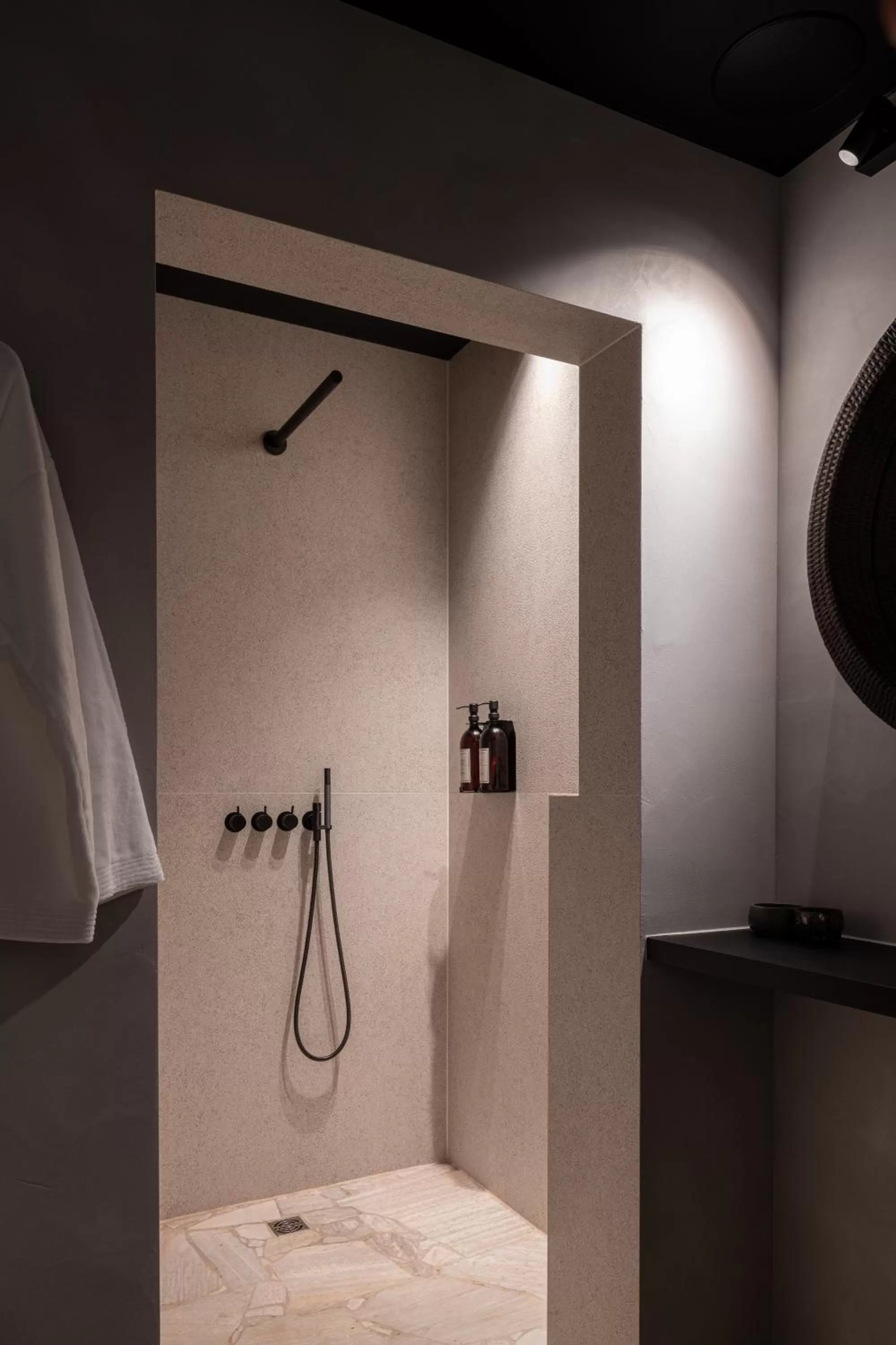 Shower in B&B Herenhuis