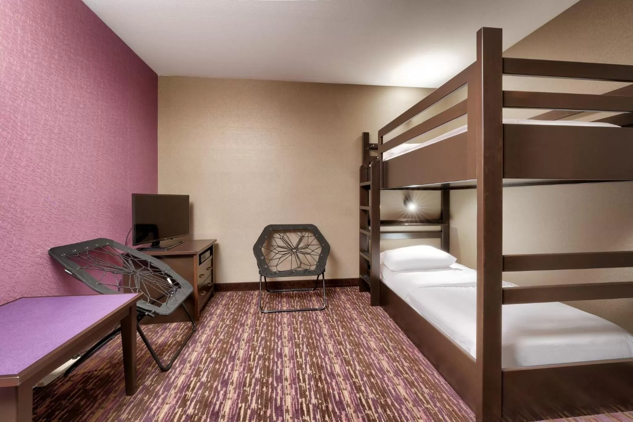 Bedroom, Bed in Holiday Inn Express Hotel & Suites Billings by IHG