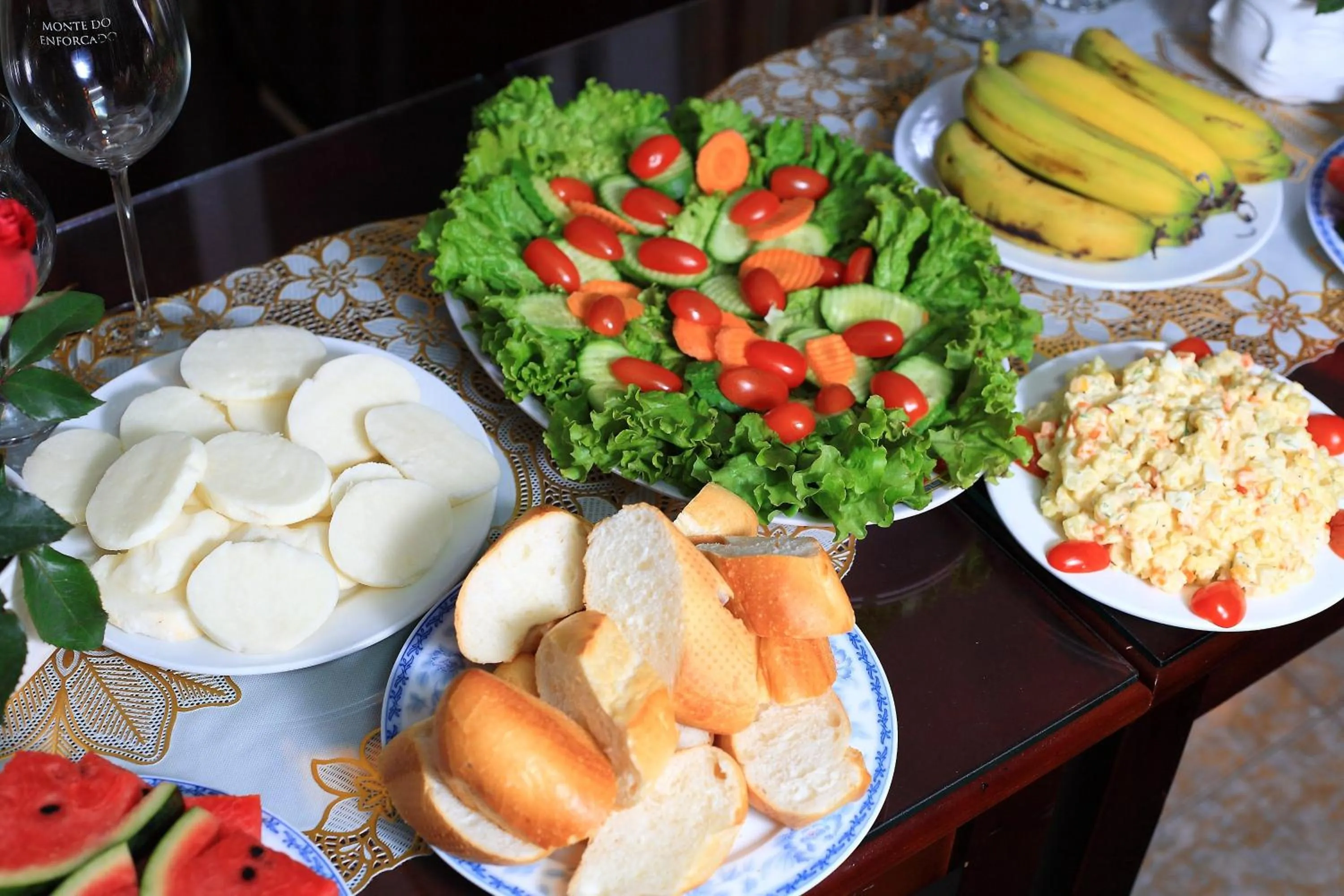 Restaurant/places to eat in Hanoi Luxury Hotel