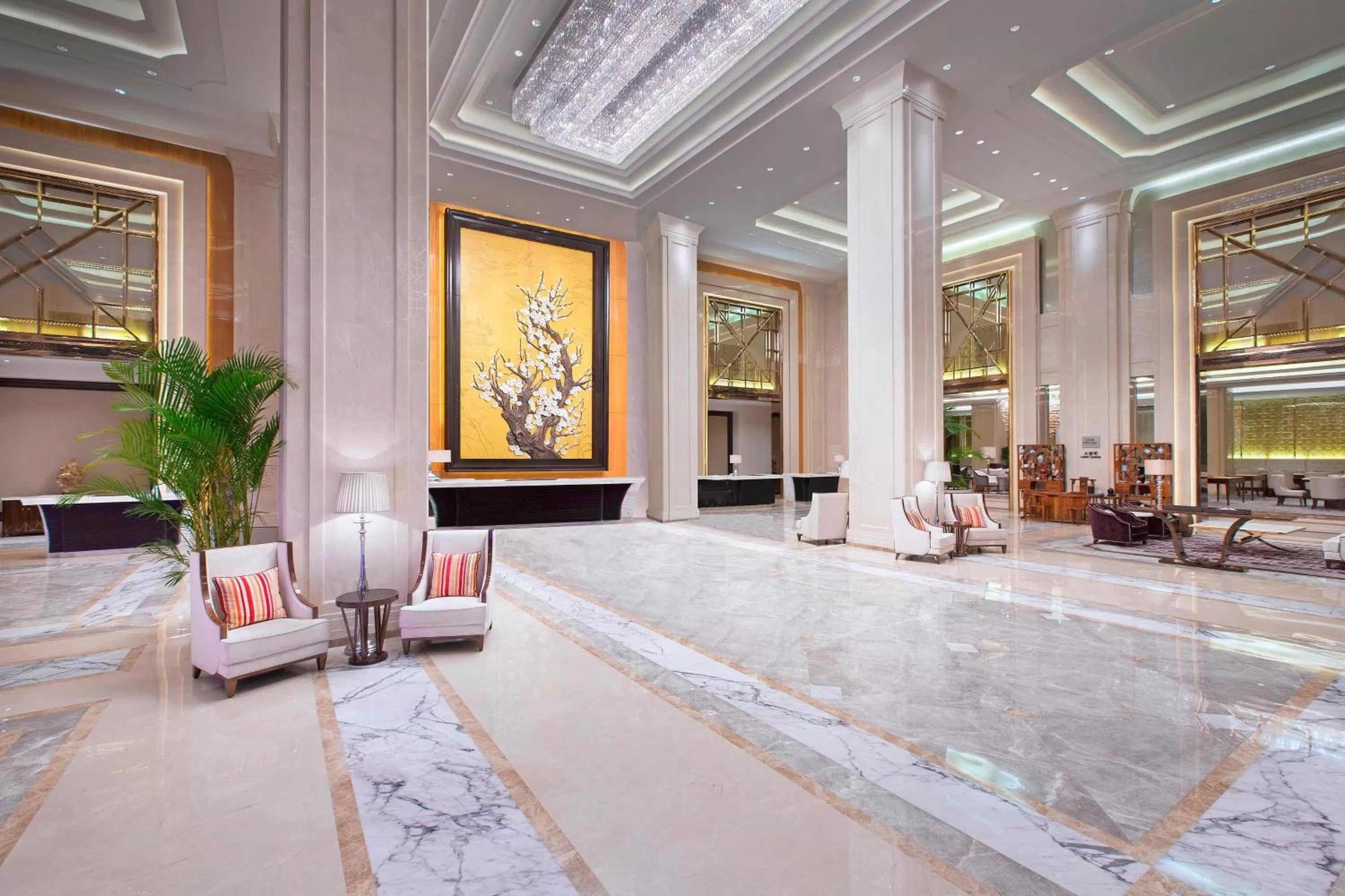 Lobby or reception in Sheraton Grand Wuhan Hankou Hotel