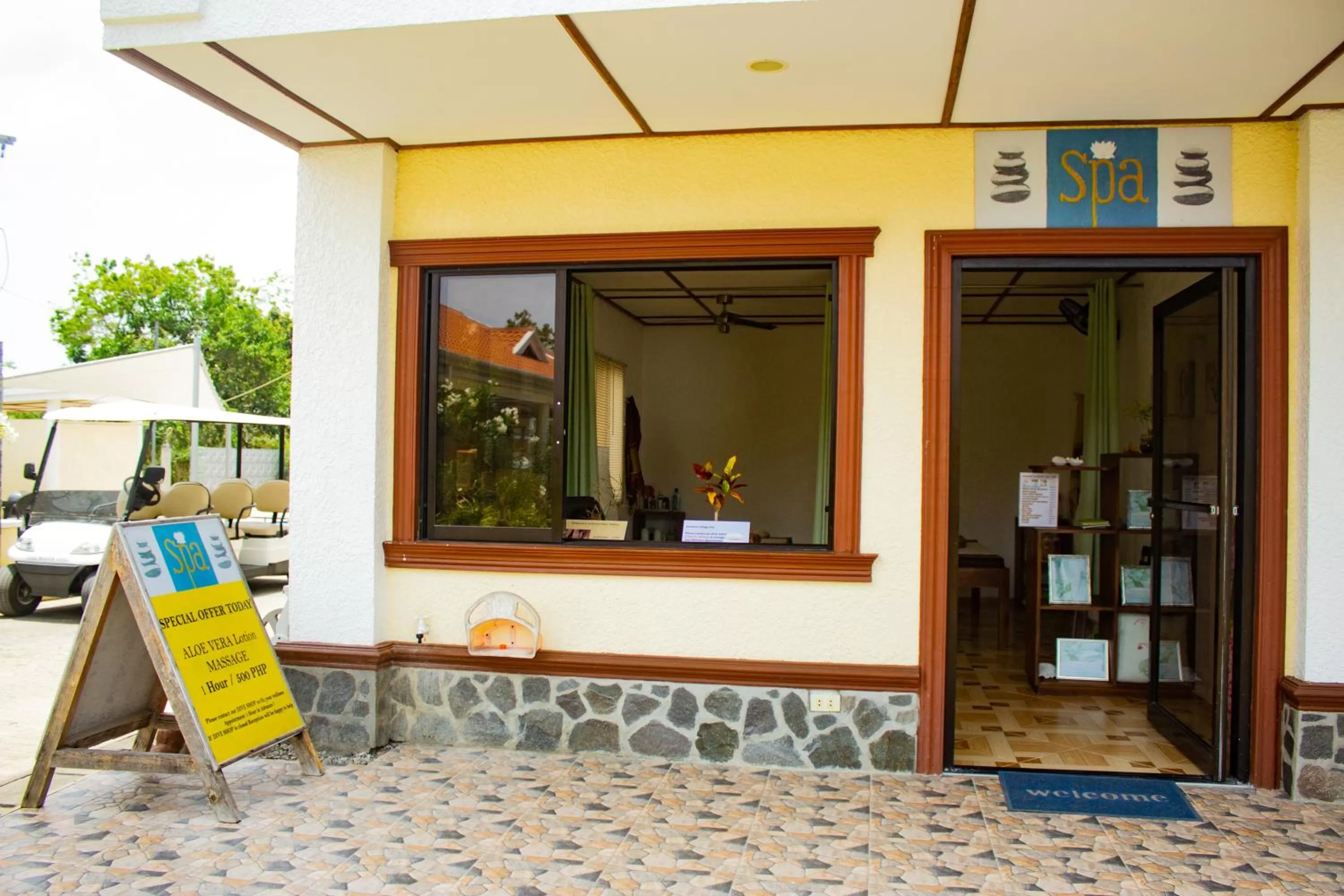 Jugalis Hotel and Restaurant