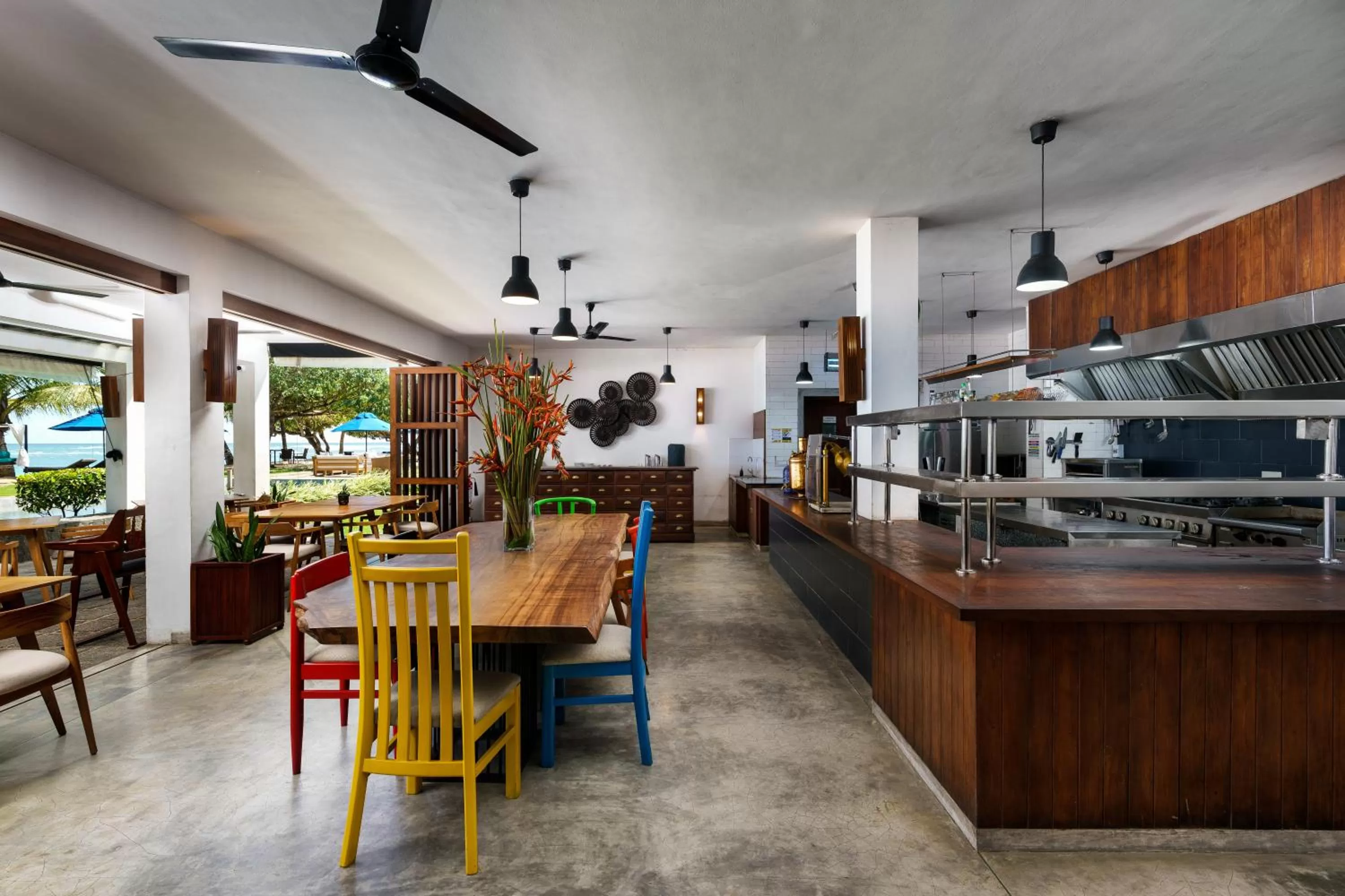 Restaurant/places to eat in Lantern Boutique Hotel by Reveal