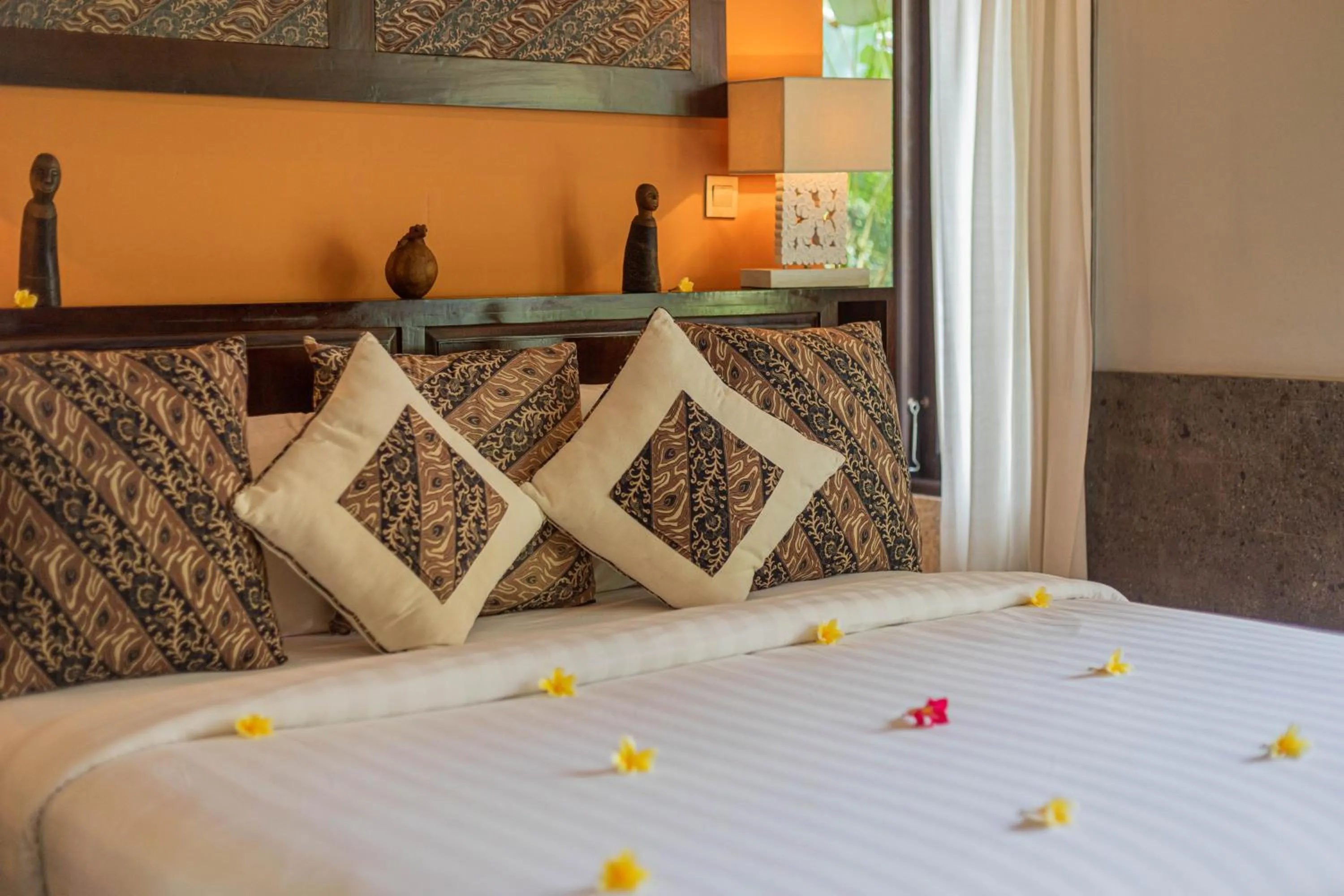 Bed in Suara Air Luxury Villa Ubud
