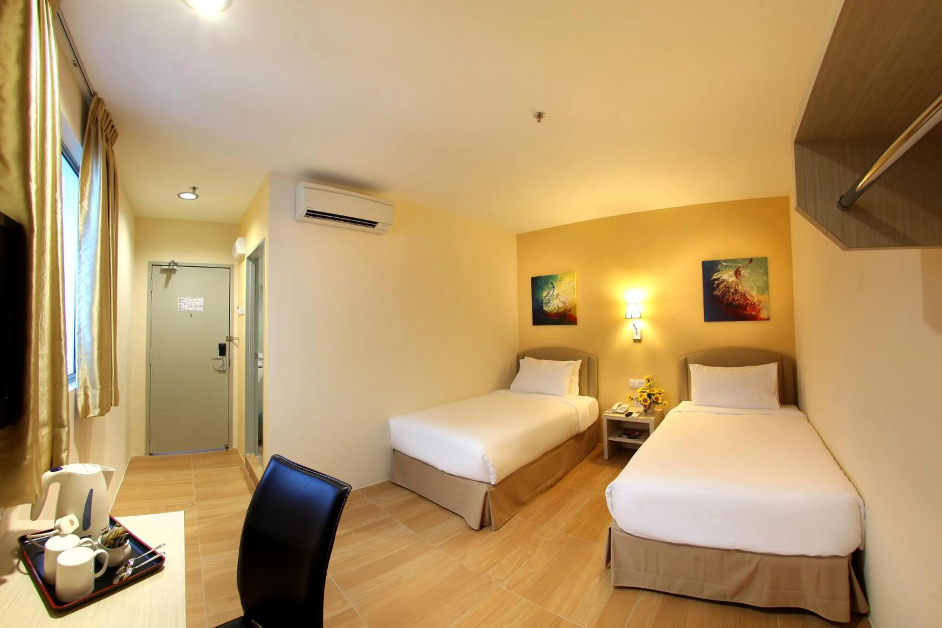 Photo of the whole room, Bed in Hotel Mincott