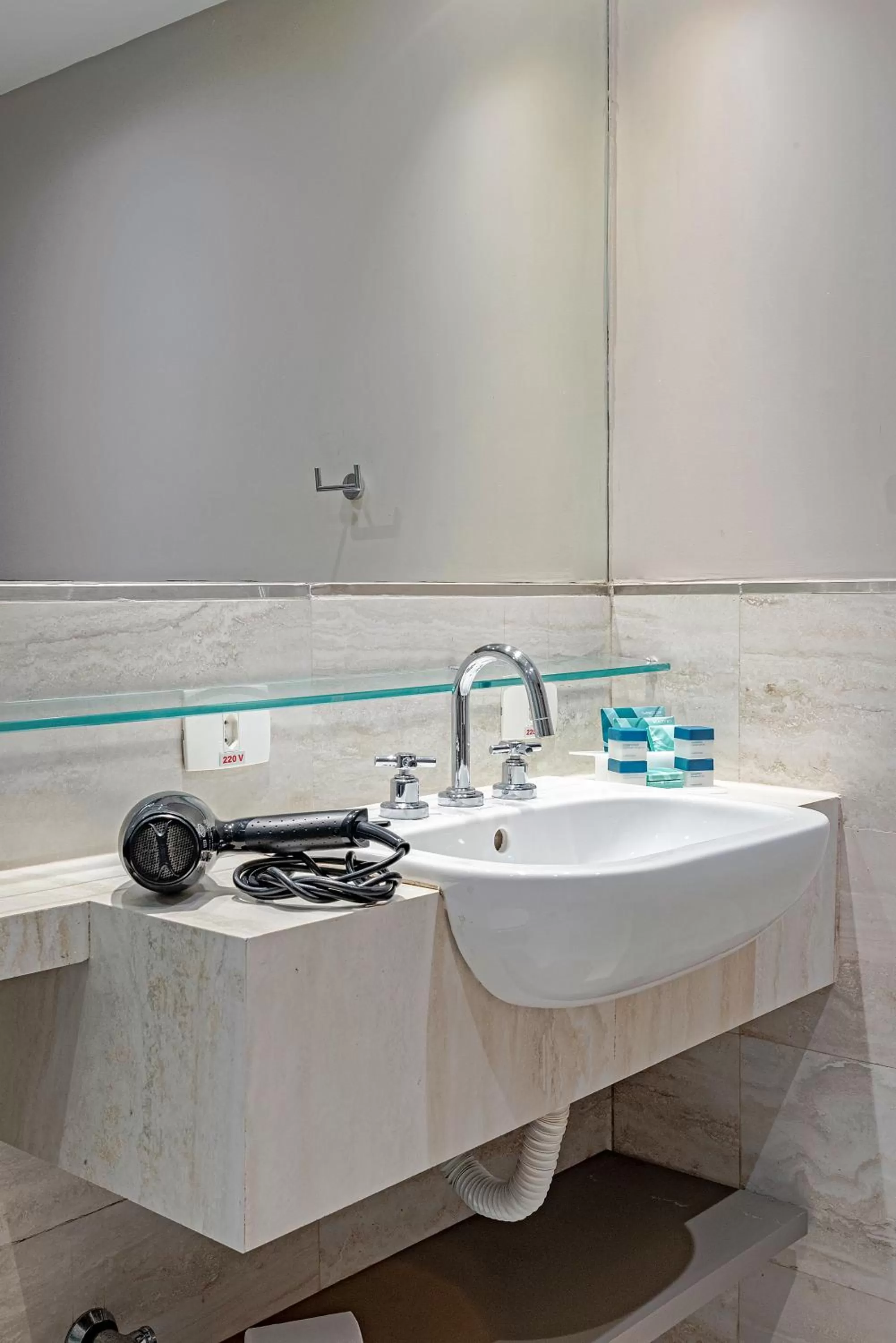 Bathroom in Slaviero Baia Norte Florianópolis