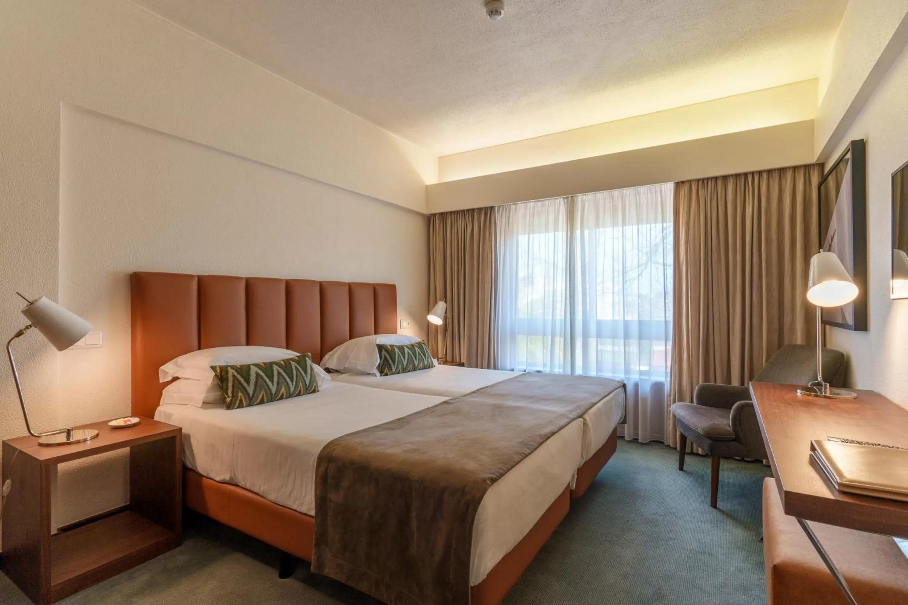 Bedroom, Bed in Hotel Dom Goncalo & Spa