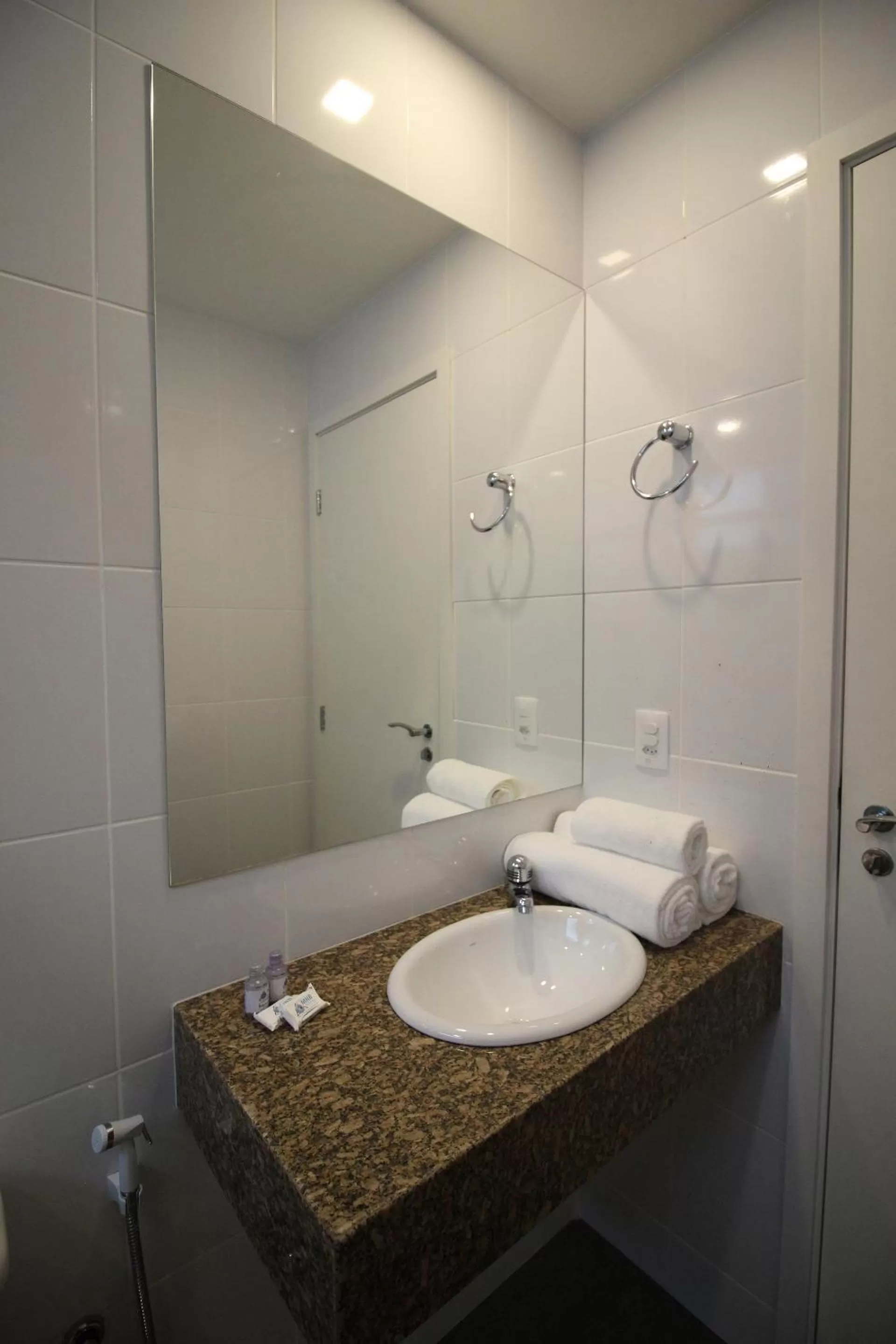 Bathroom in Impar Suites Barao de Cocais