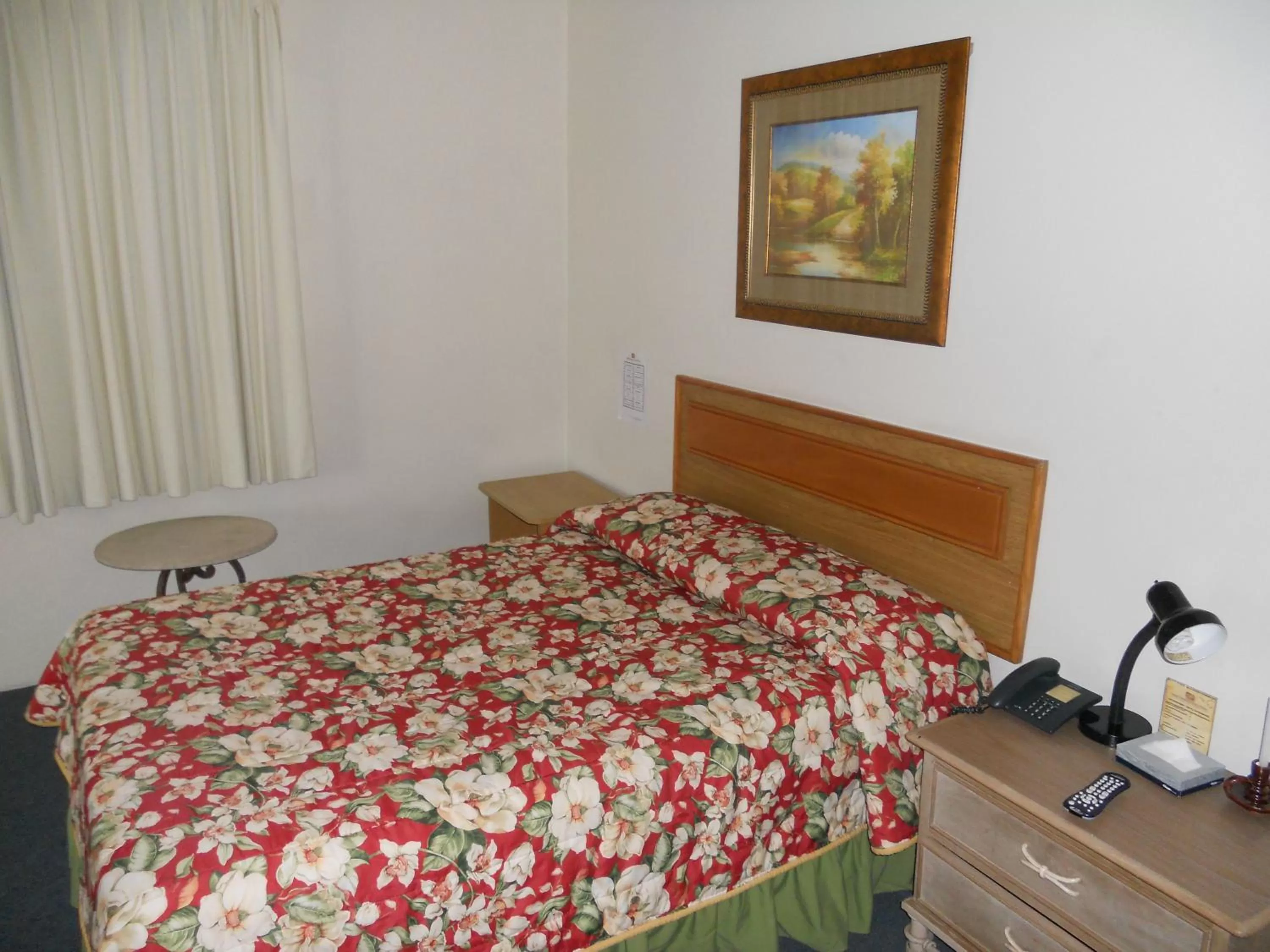 Bed in Hotel Mediterraneo Plaza