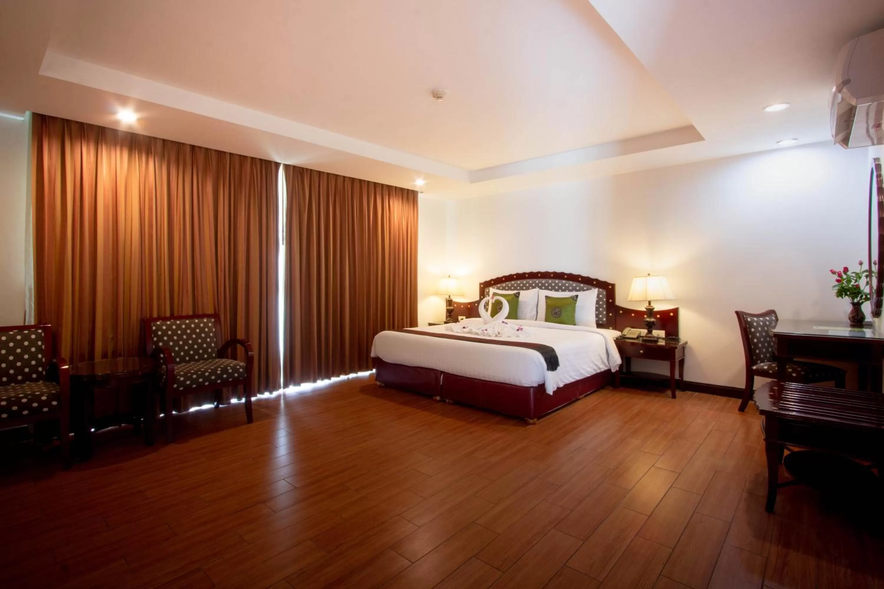 Bed in Nana Hiso Hotel