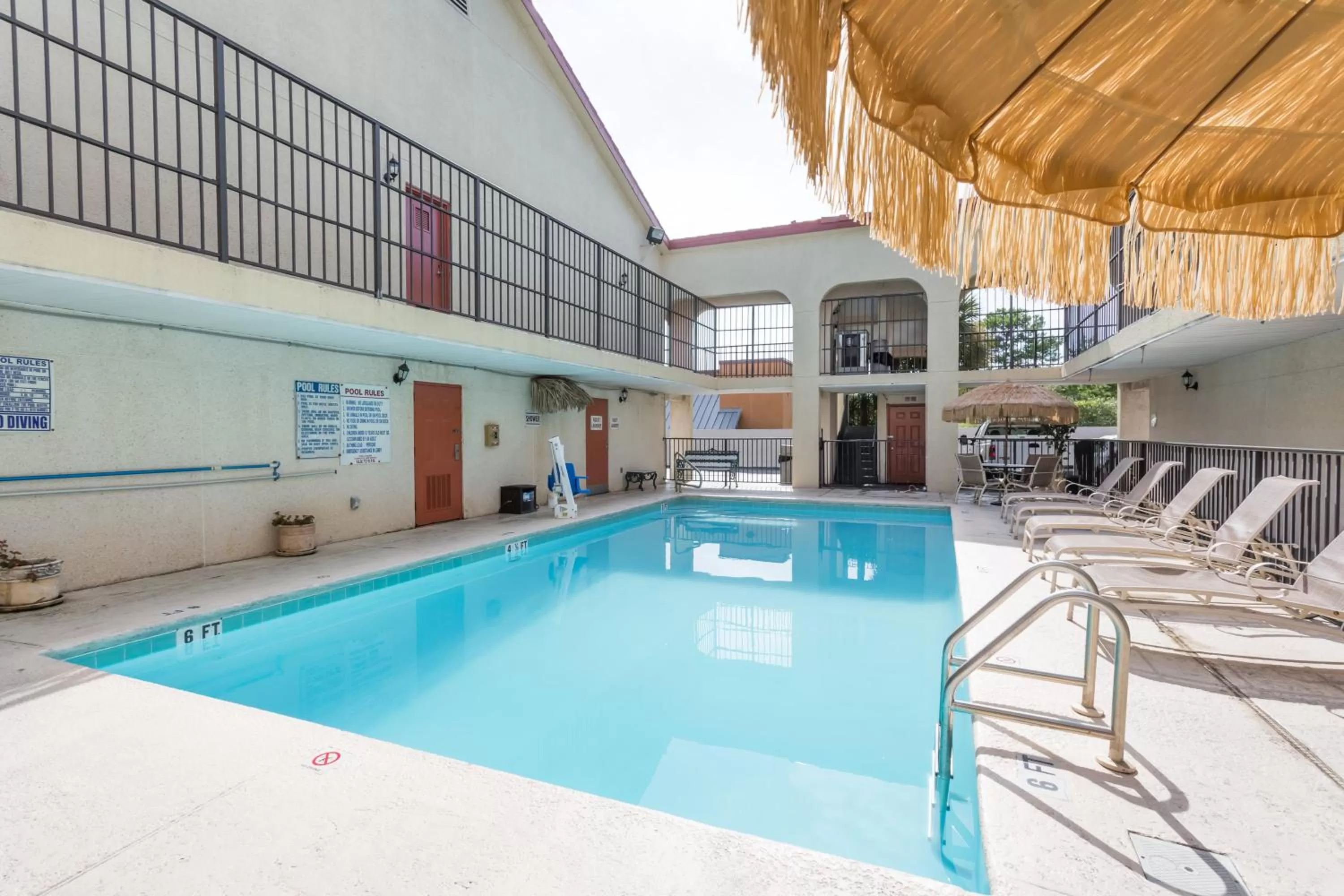 Swimming pool in Days Inn by Wyndham Destin