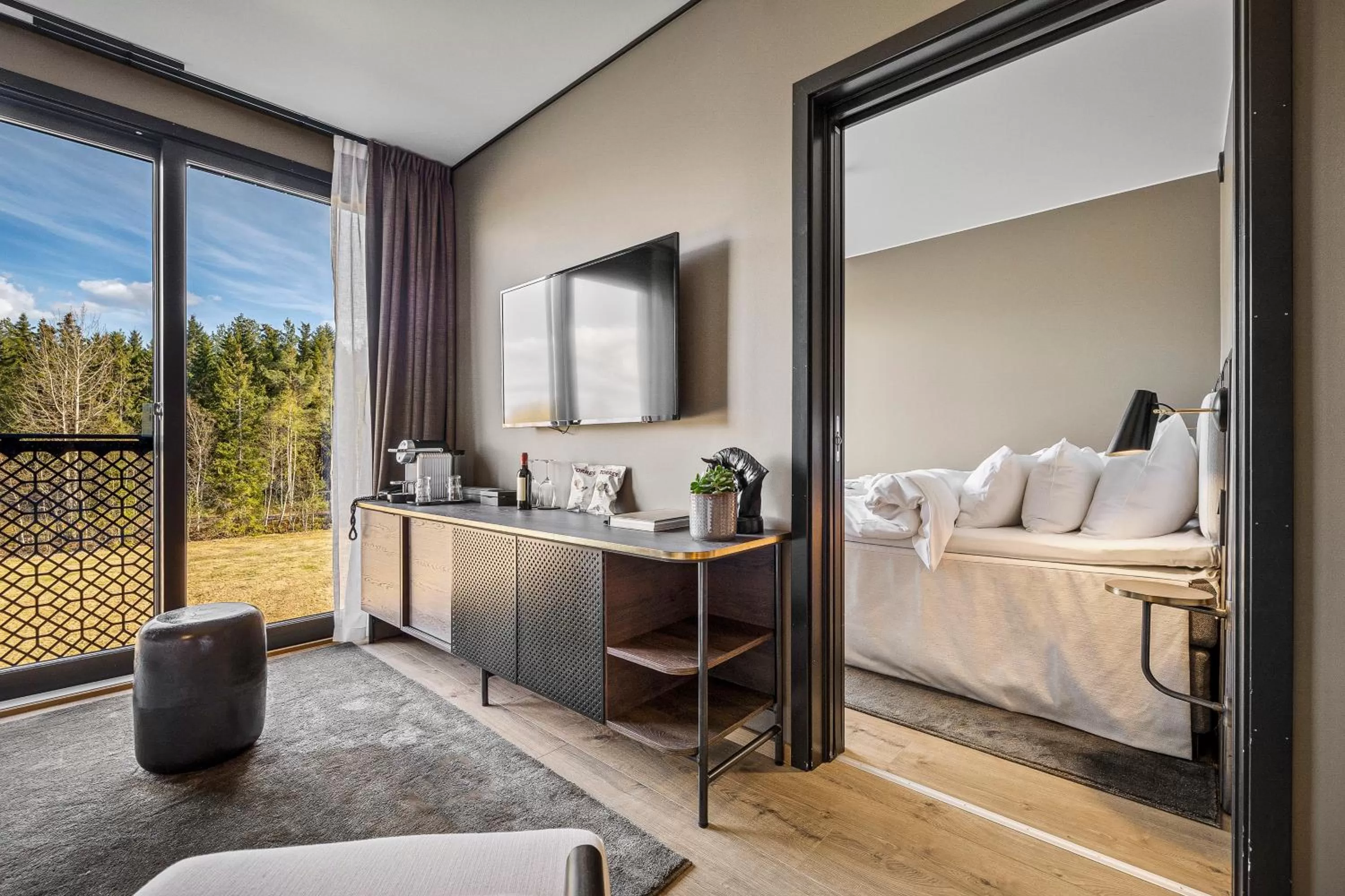 Bed in Lily Country Club