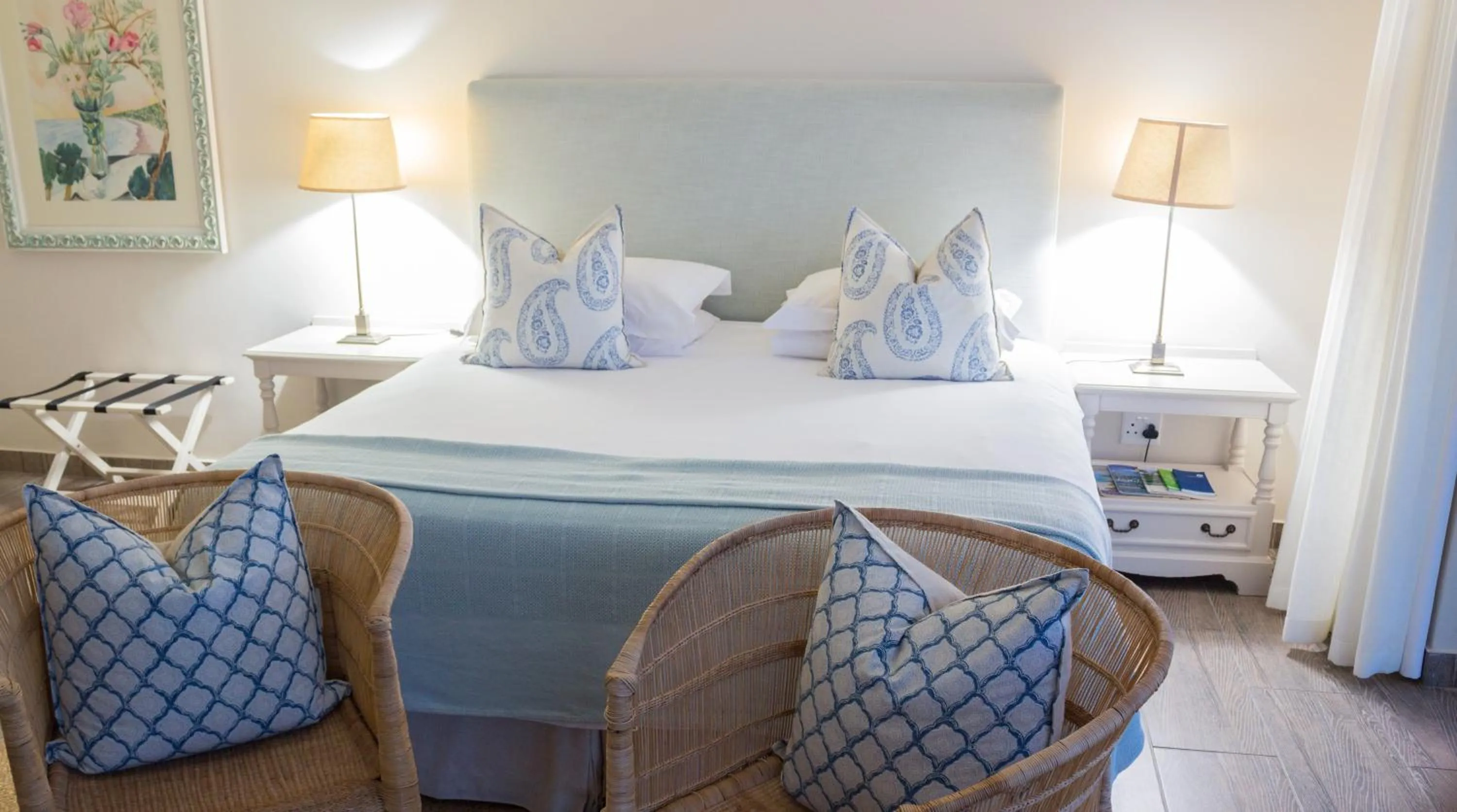 Sea view, Bed in Headlands House Guest Lodge