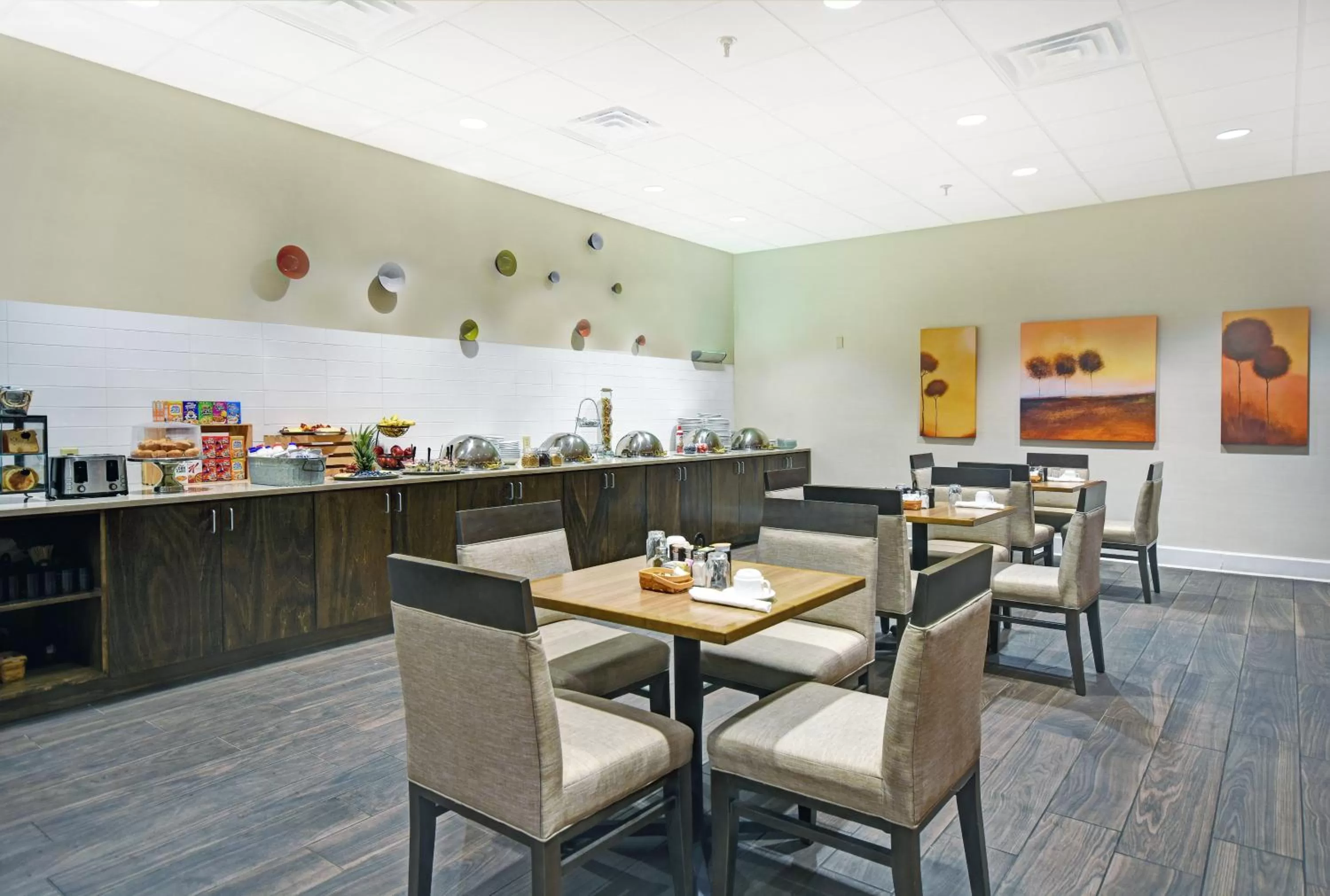 Breakfast in Holiday Inn - Memphis Downtown - Beale St. by IHG