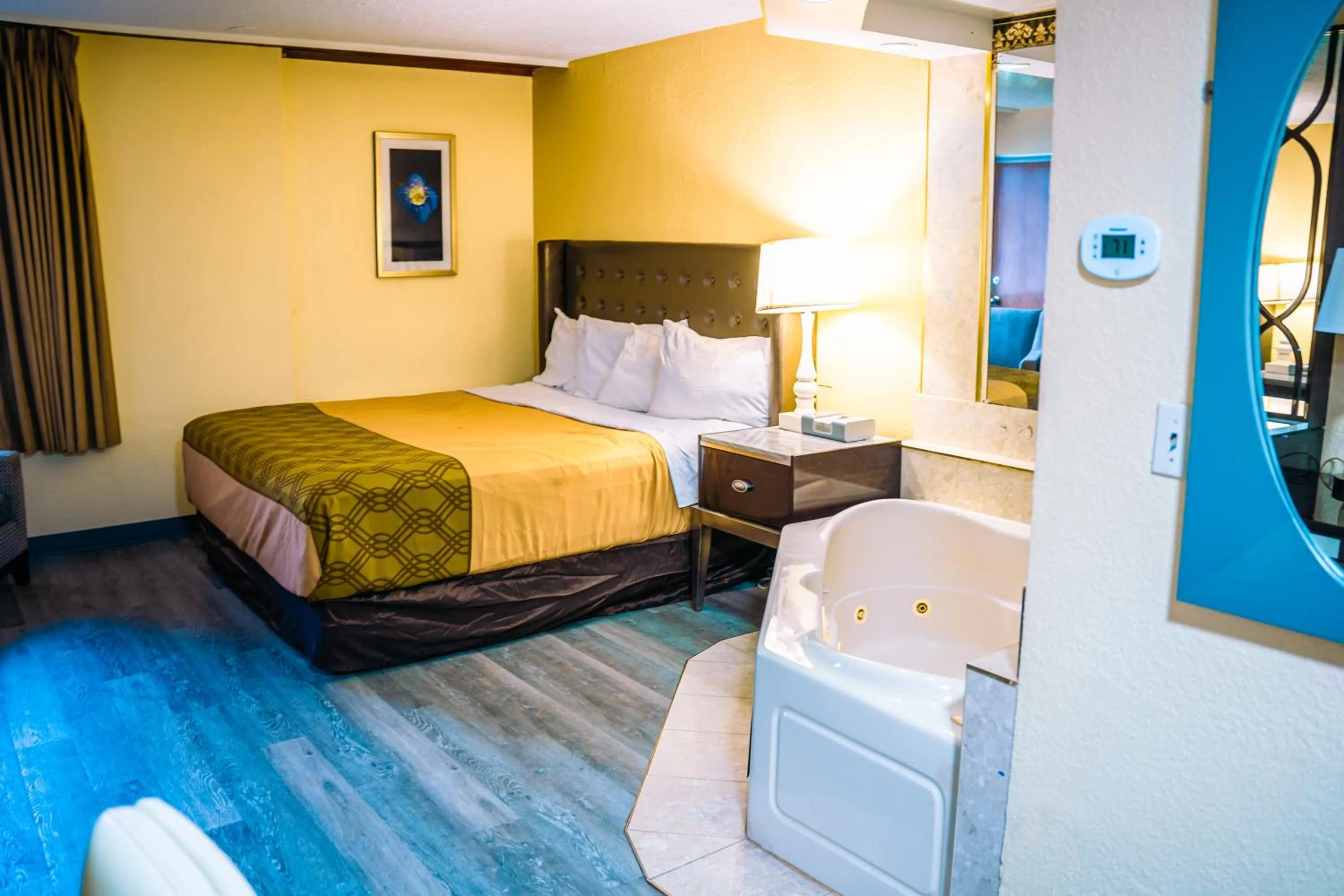 Bedroom, Bed in Inn at York