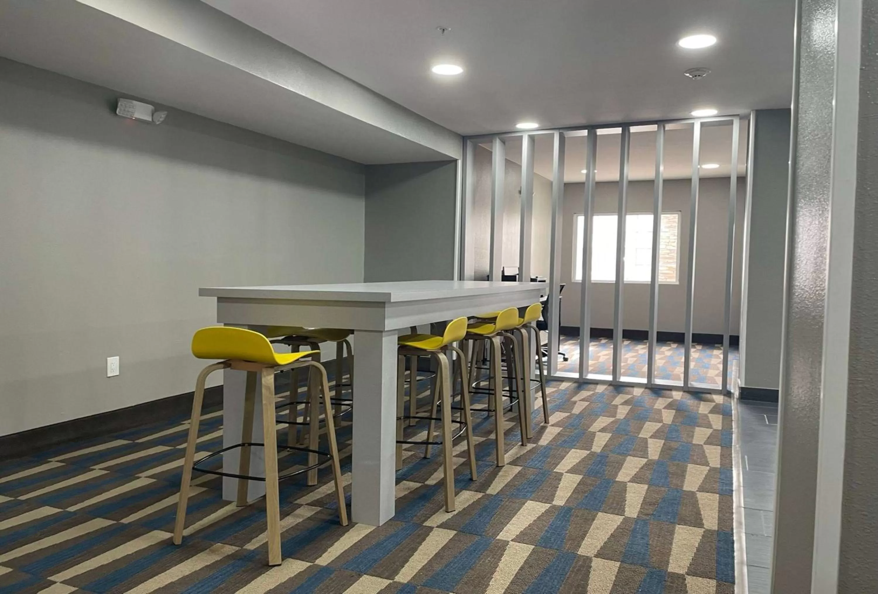 Breakfast in Microtel Inn & Suites by Wyndham Bossier City