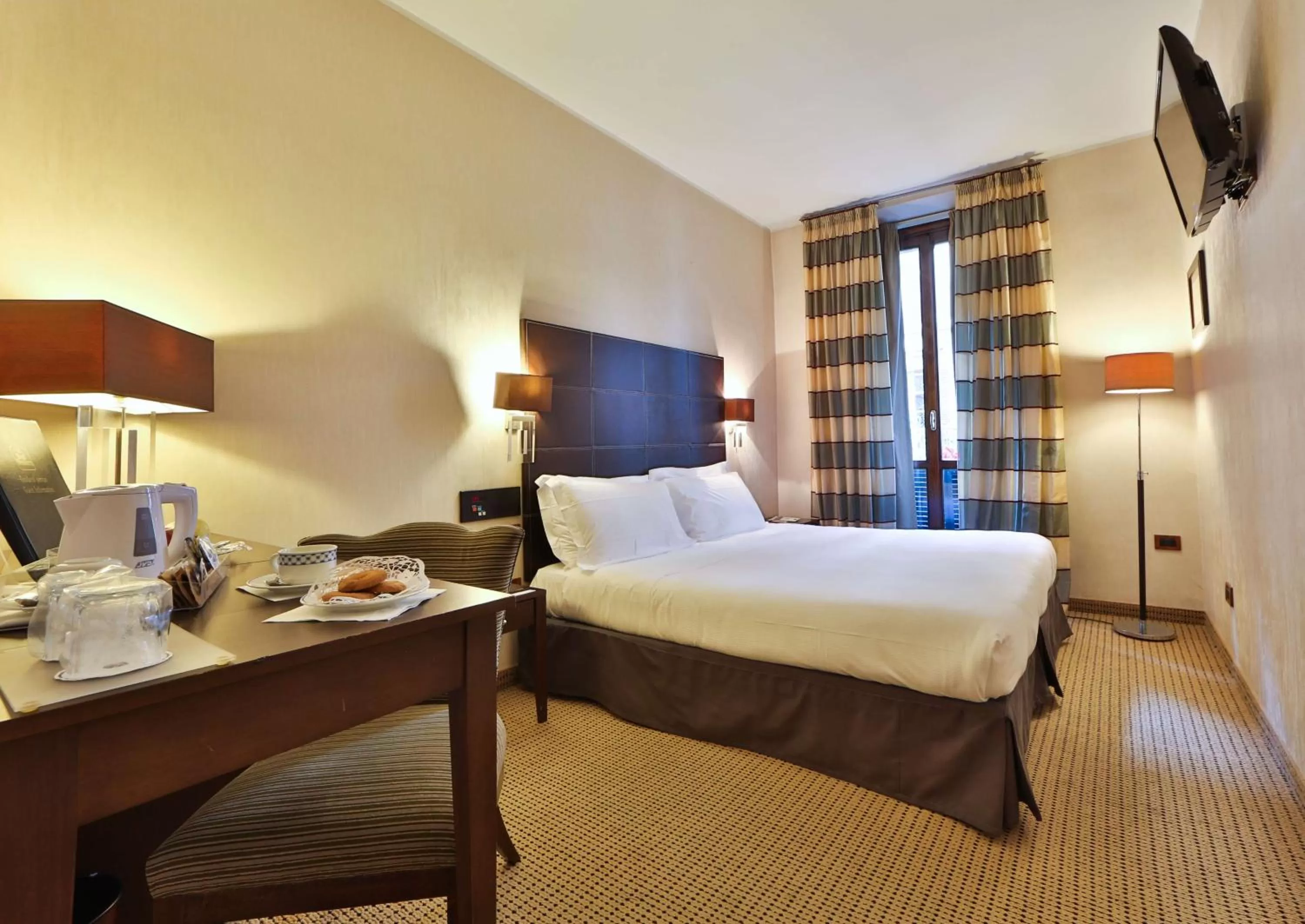 Photo of the whole room, Bed in Best Western Hotel Piemontese