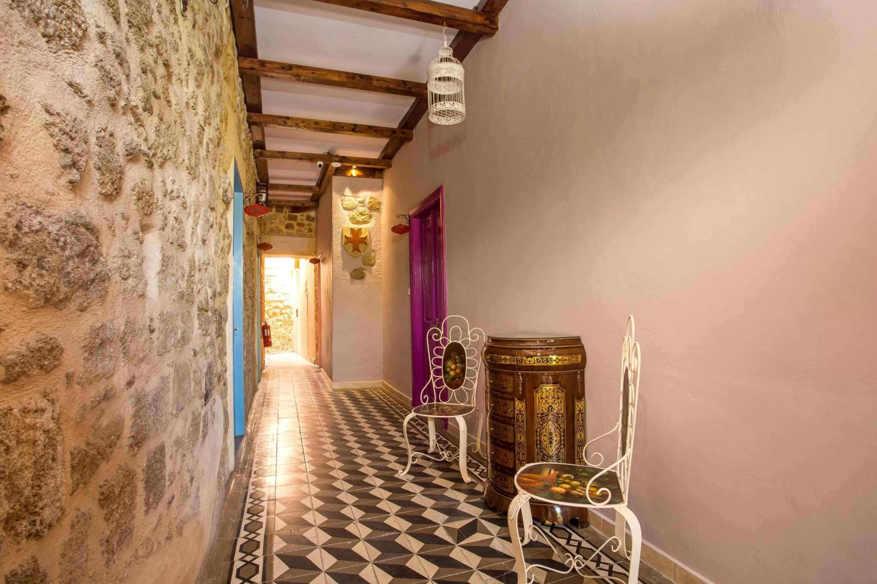 Seating area in Attiki Hotel