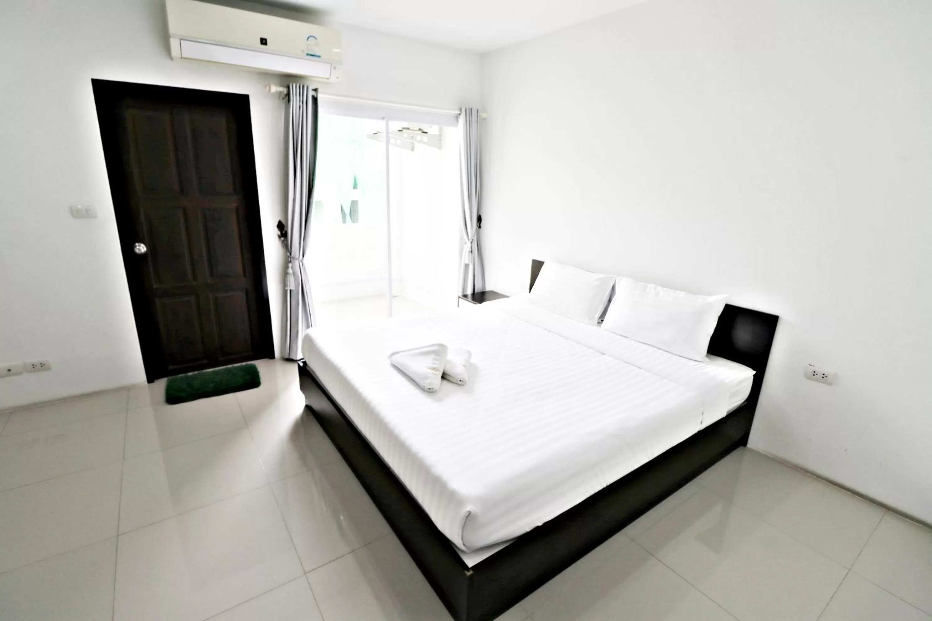 Bed in Hua Hin Irooms