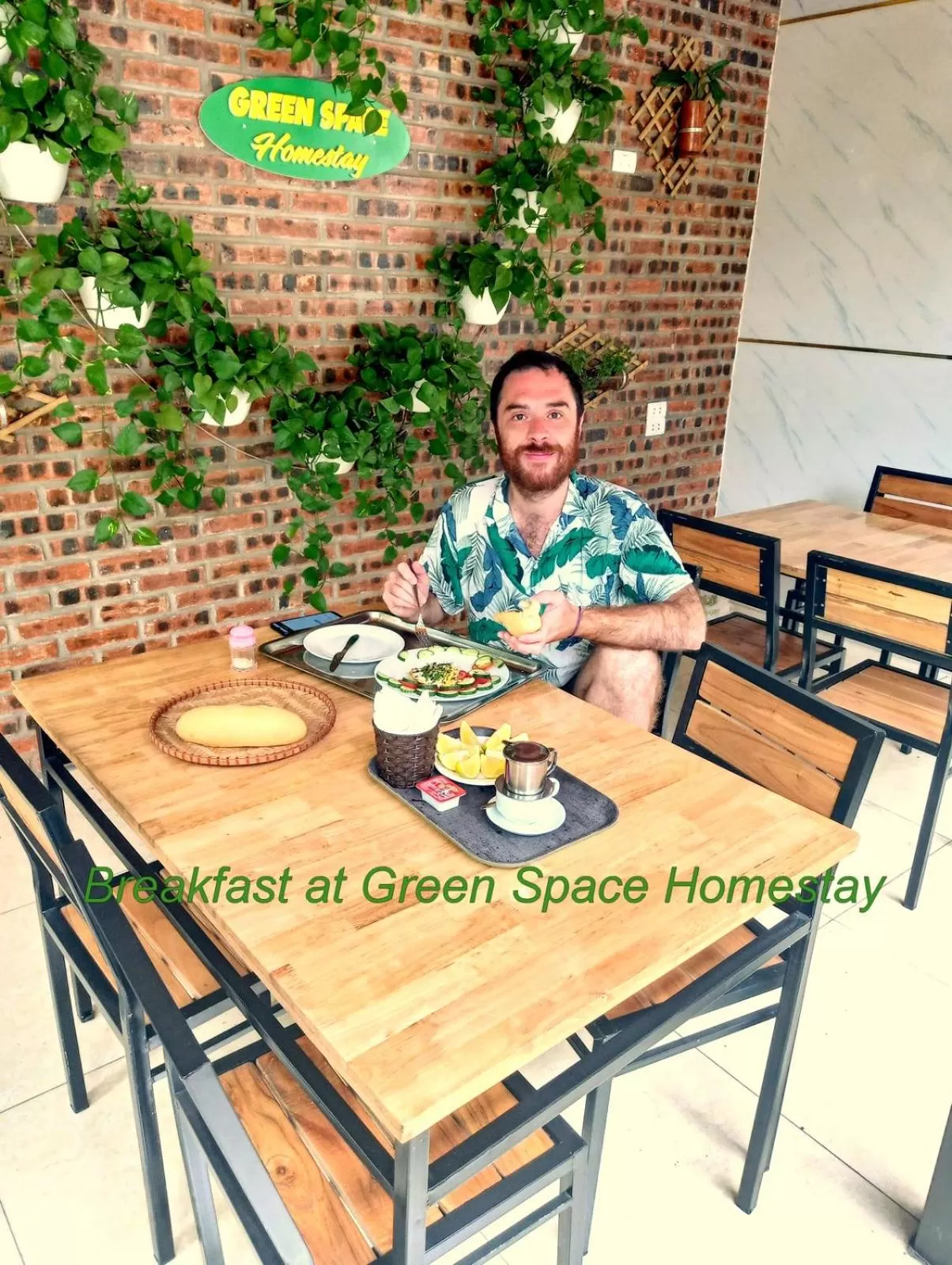 Breakfast in Green Space Homestay