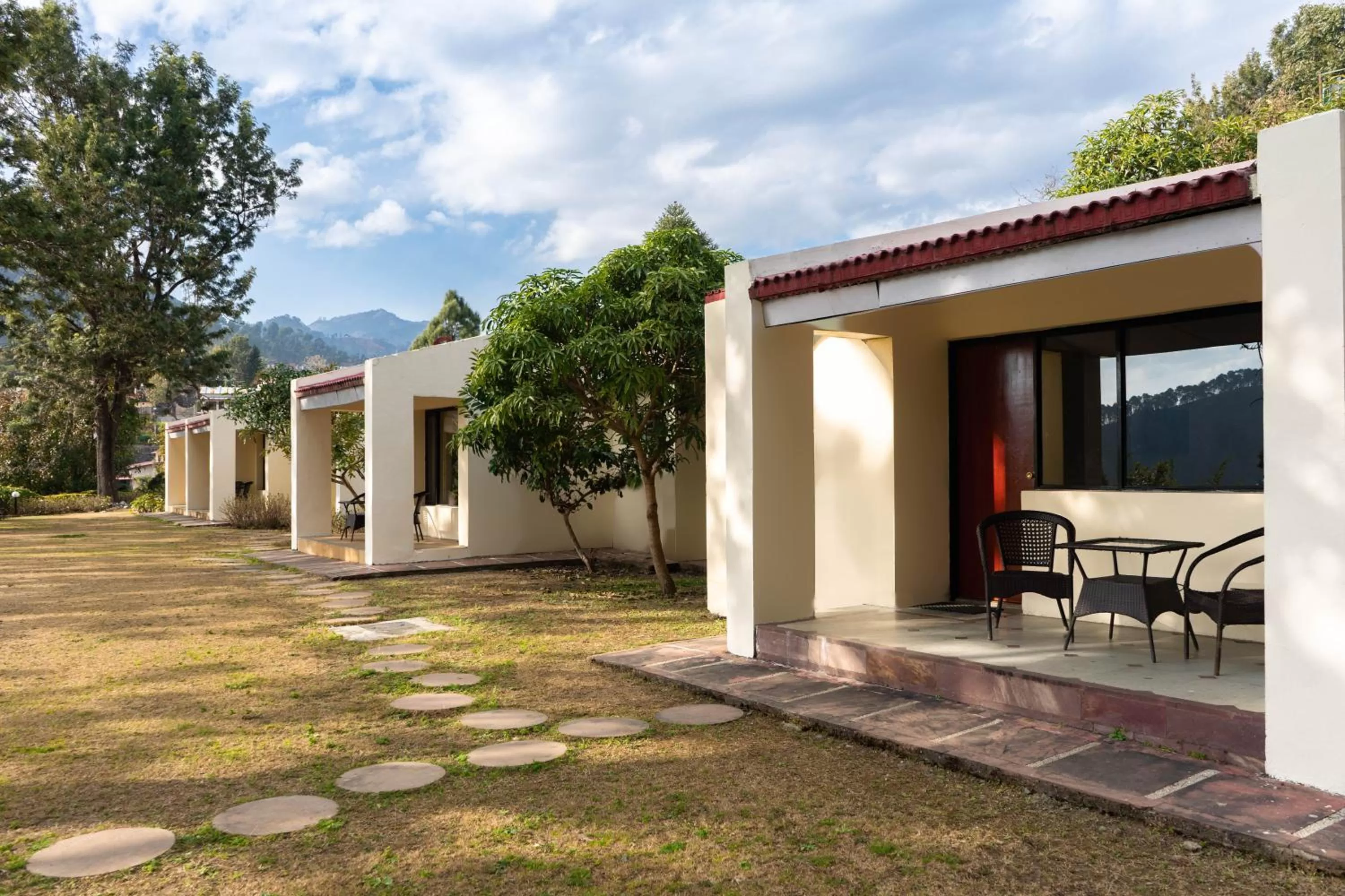 Facade/entrance in Country Inn Nature Resort Bhimtal