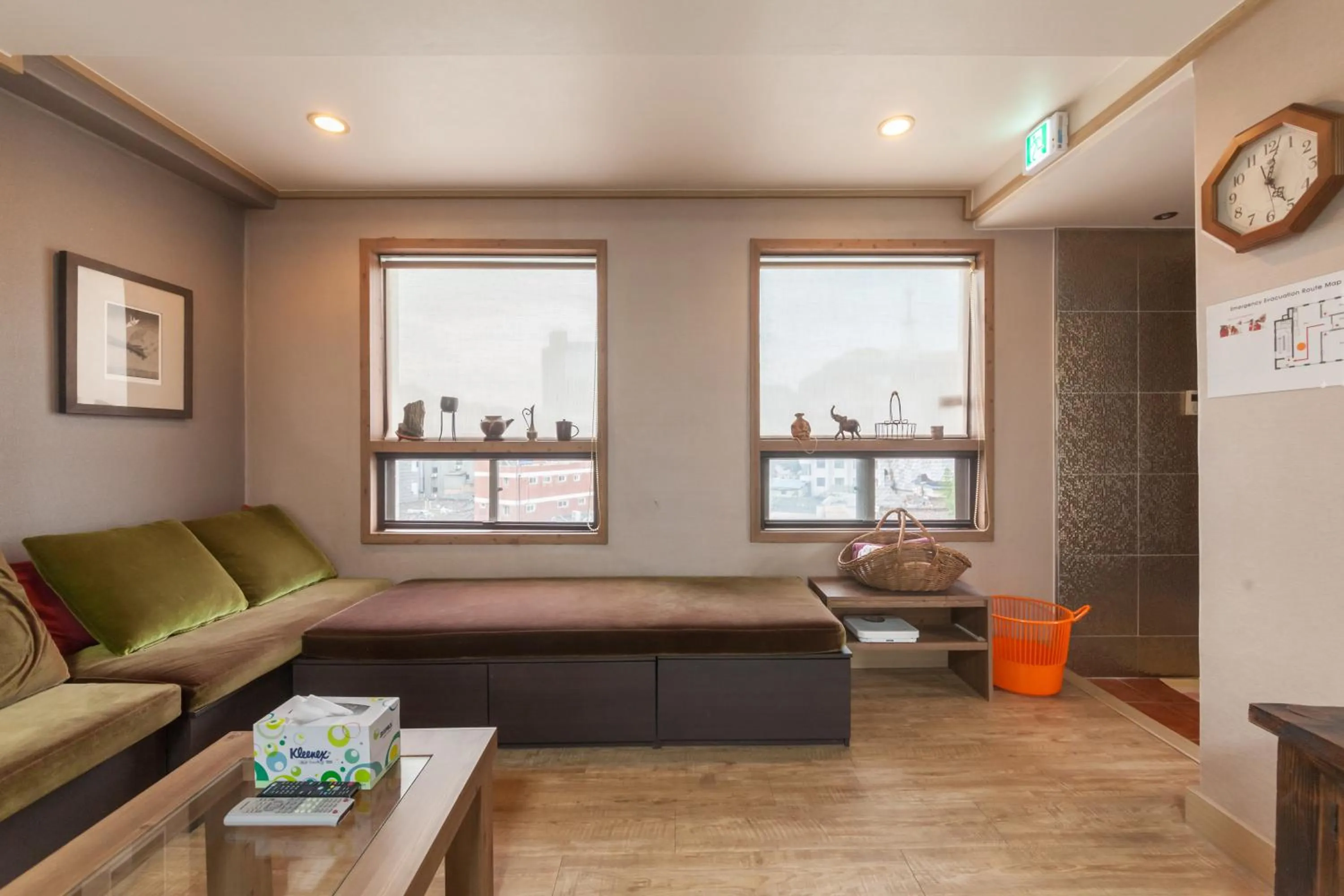 Day in Yehadoye Guesthouse