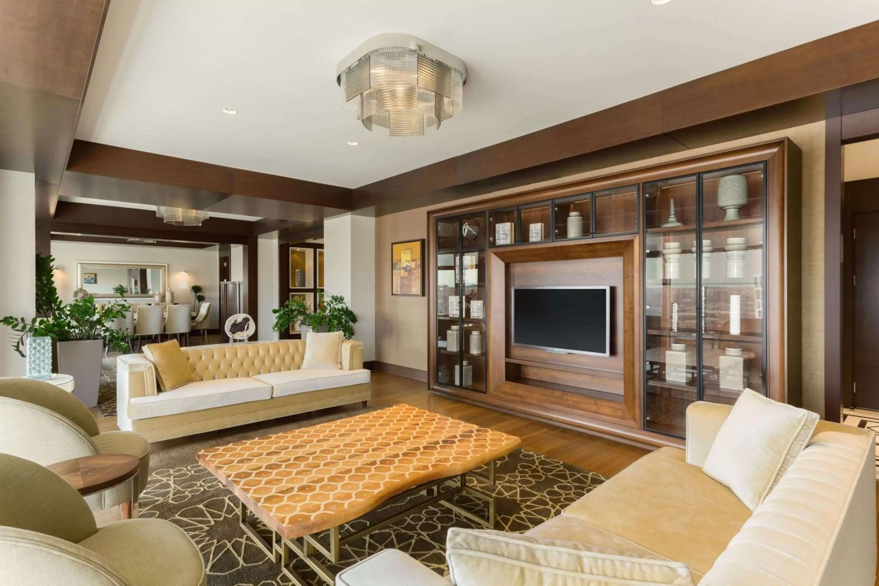 Photo of the whole room in Wyndham Grand Istanbul Europe