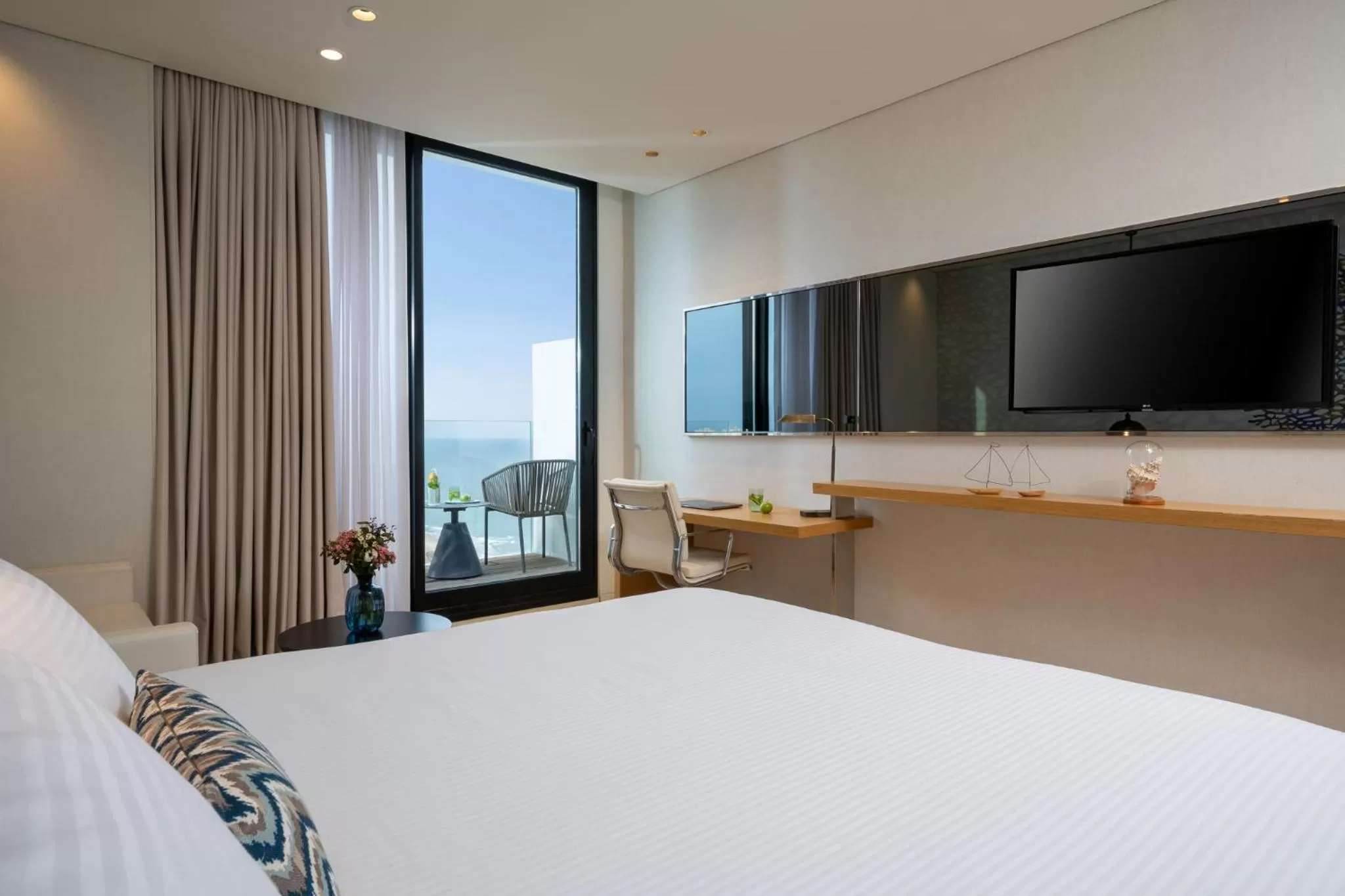 Bed in Vert Lagoon Netanya By AFI Hotels