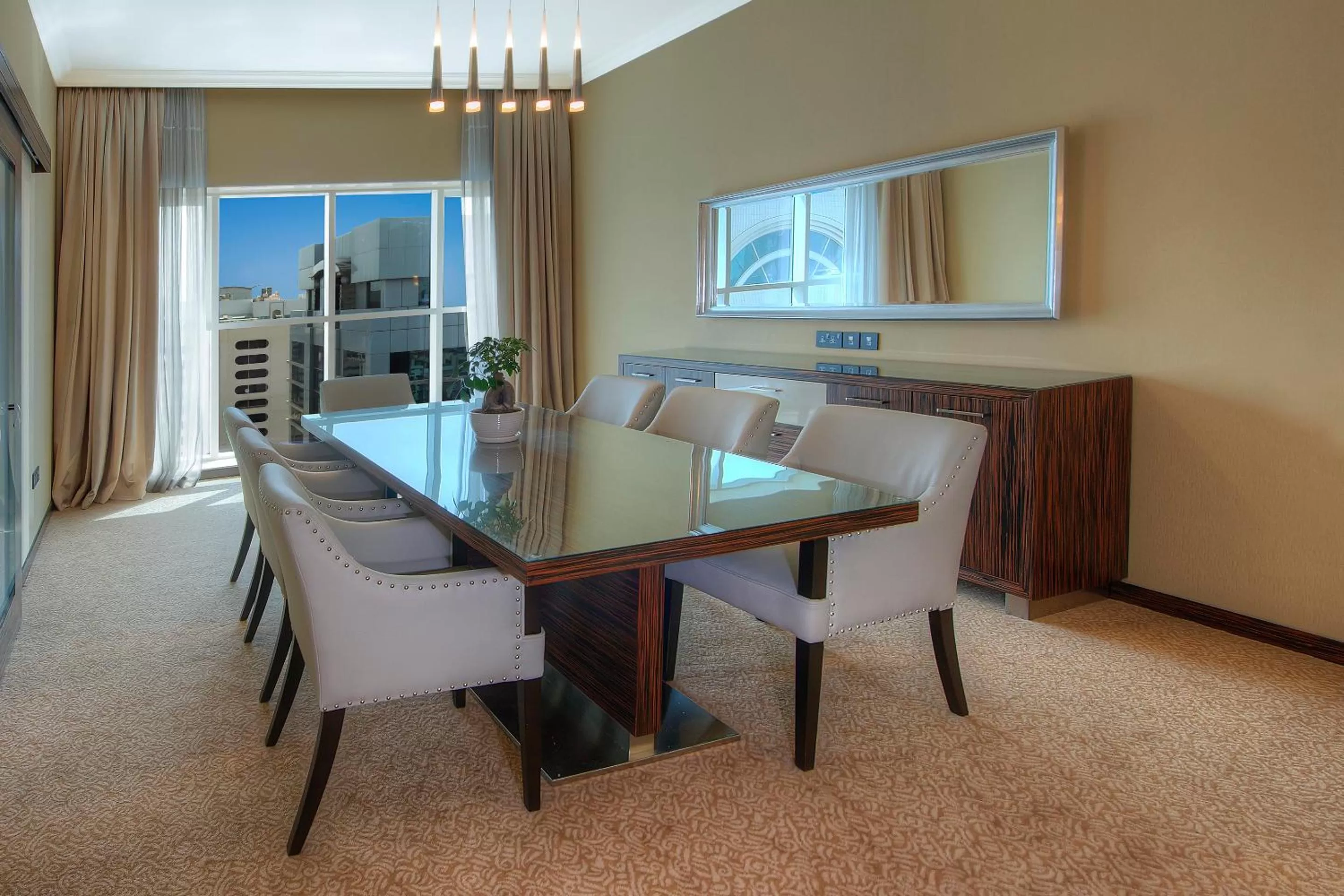 Dining area in Jannah Burj Al Sarab