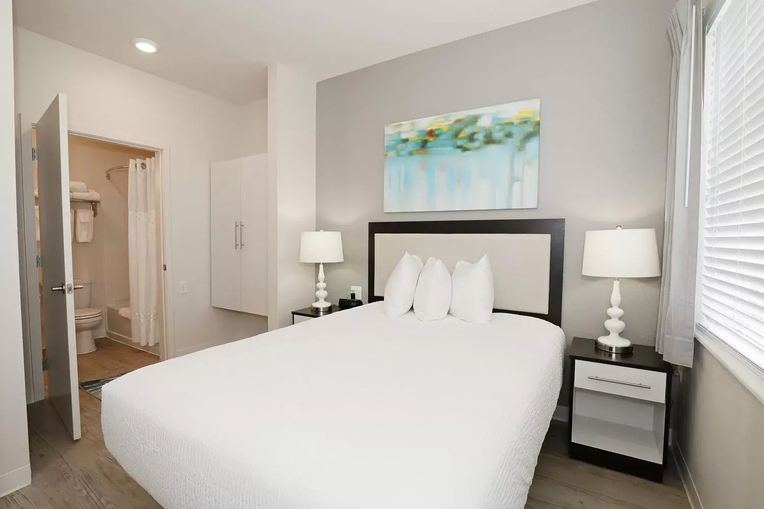 One Bedroom Suite with Full Kitchen in WaterWalk San Antonio at The Rim One Bedroom Suite with Full Kitchen in WaterWalk San Antonio at The Rim