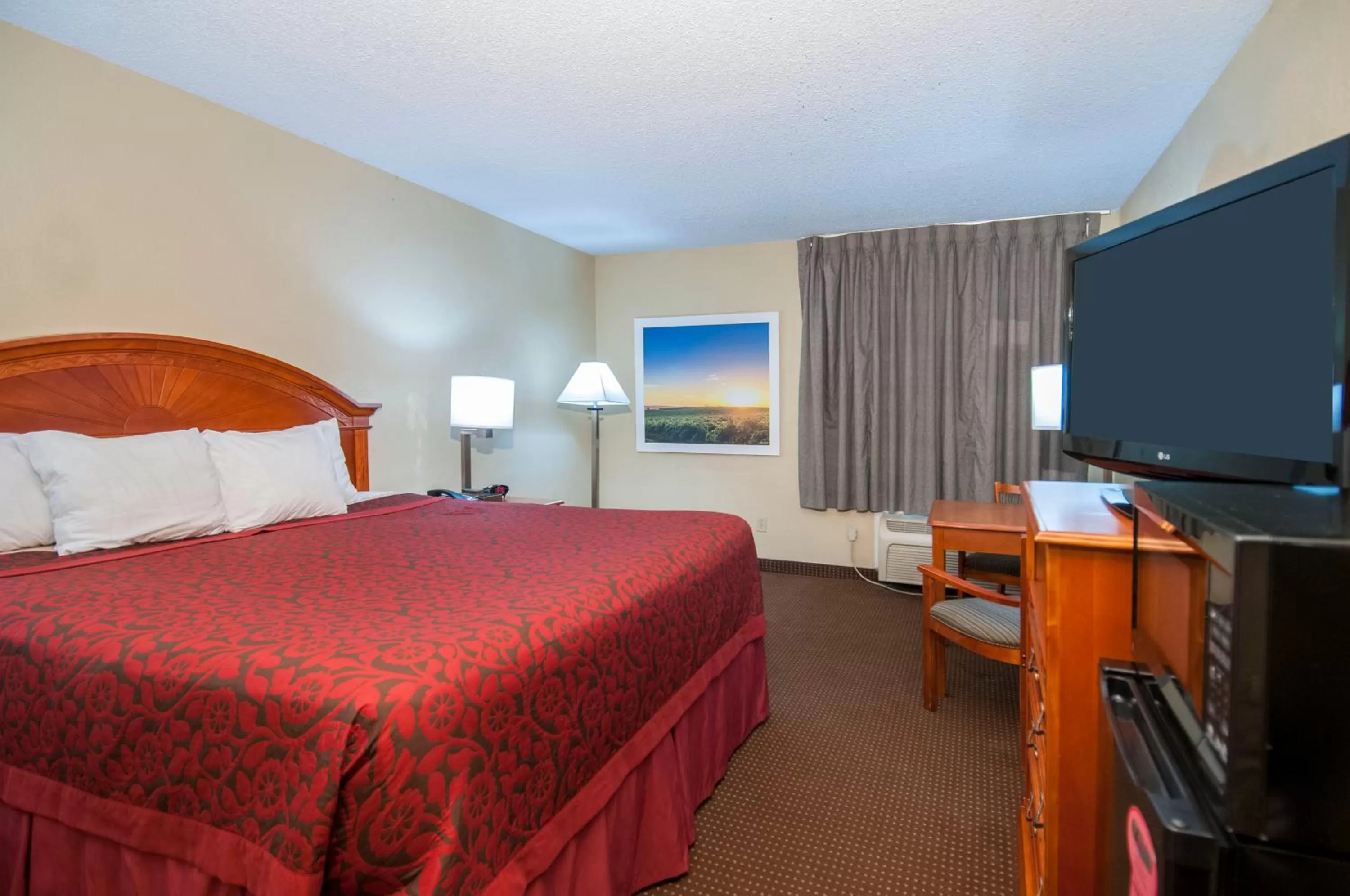 Bed in Days Inn by Wyndham Pauls Valley