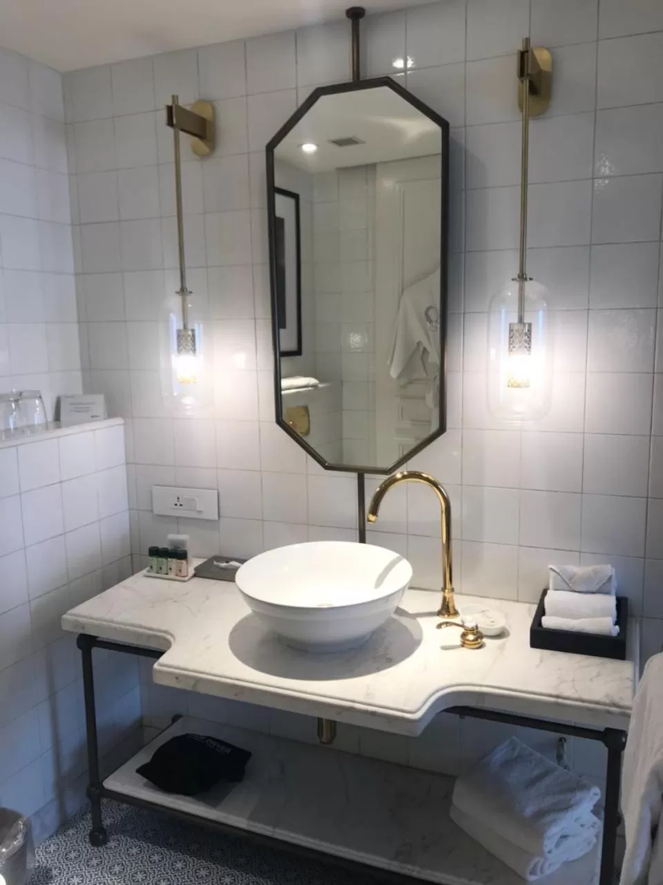 Toilet in Radisson Hotel Shimla