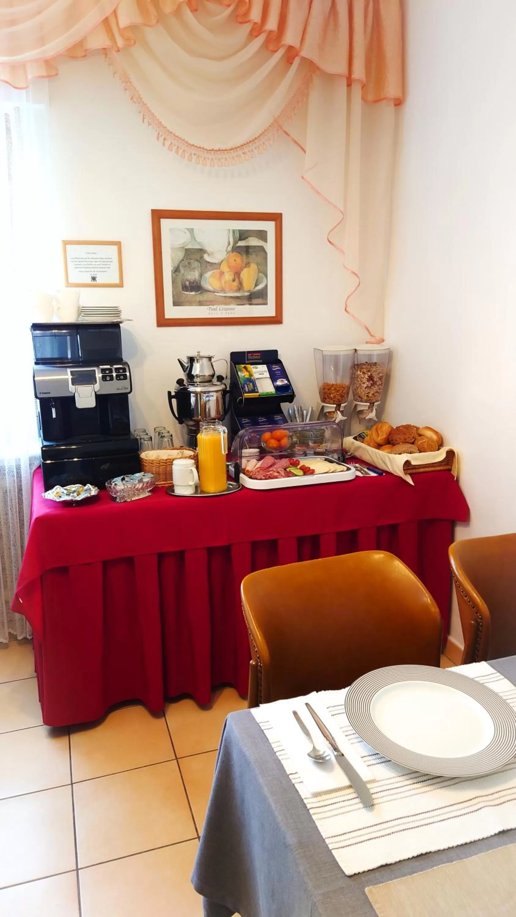 Breakfast in Hotel Garni Zur Traube