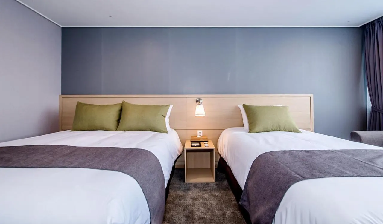 Bedroom, Bed in Hotel Shalom Jeju