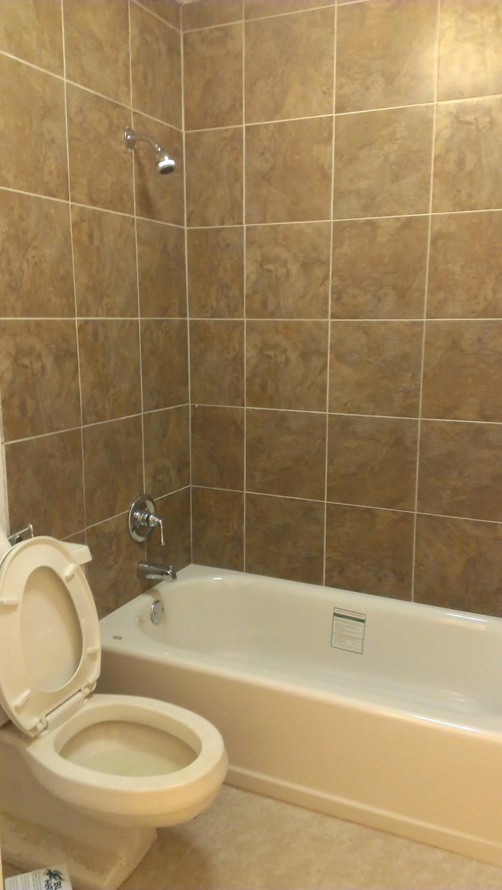 Bathroom in Motel 6 Hammond, LA – I 12 – I 55