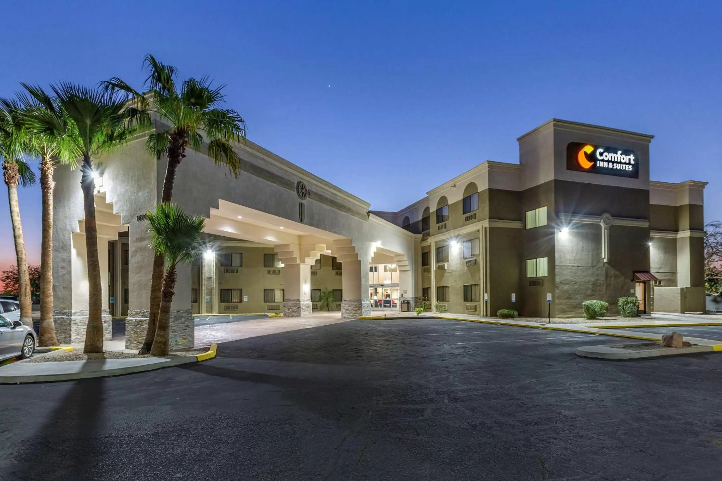 Property building in Comfort Inn & Suites Surprise Near Sun City West