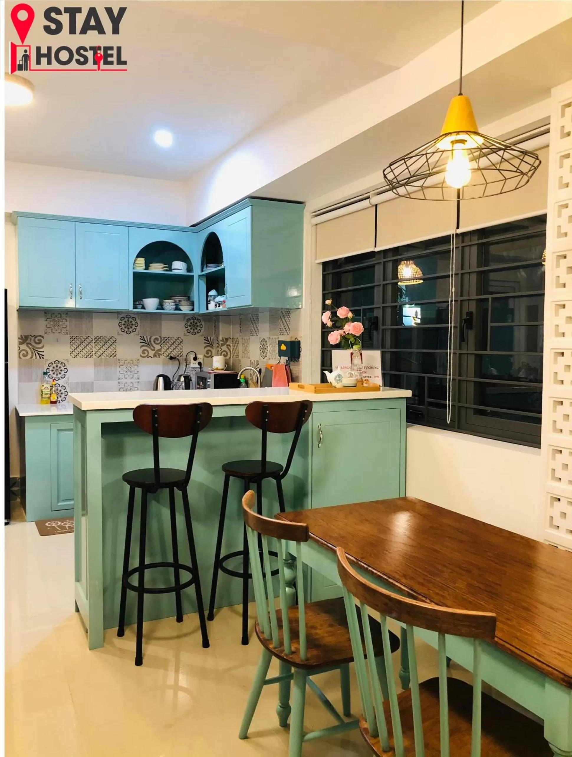 Restaurant/places to eat in STAY hostel 2 - 350m from the ferry