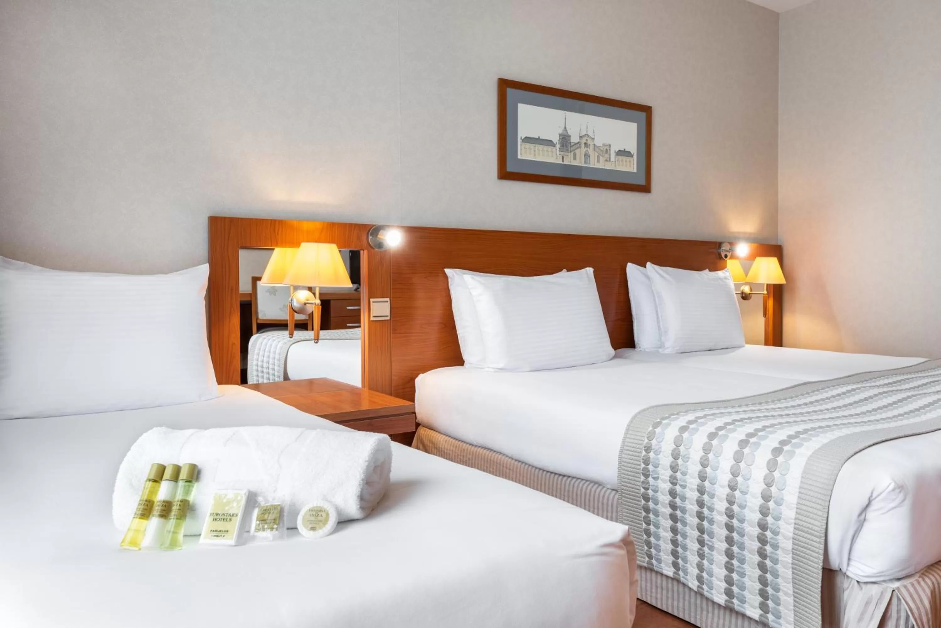 Bedroom, Bed in Eurostars San Lazaro