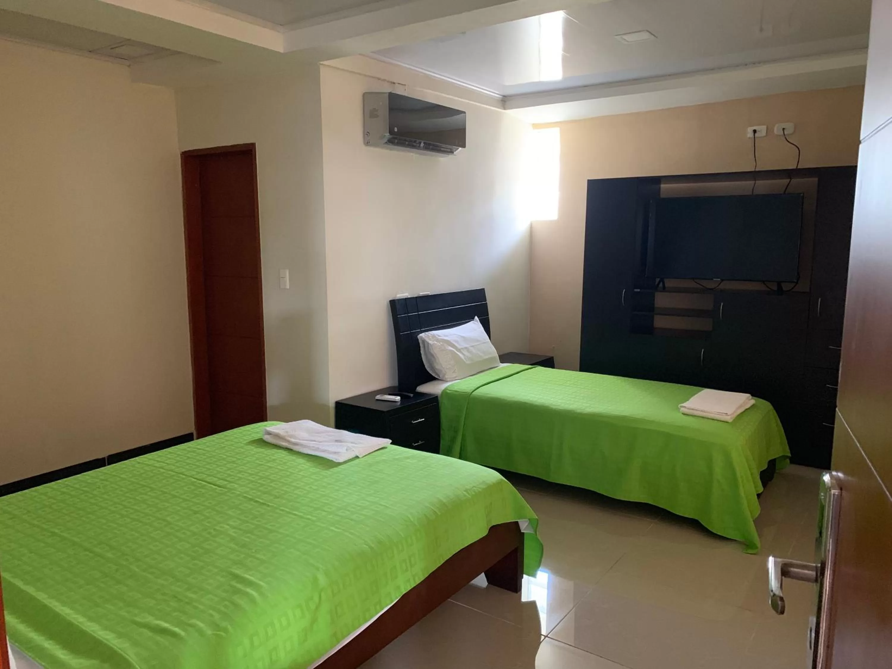 Photo of the whole room, Bed in Mirador de San Jorge