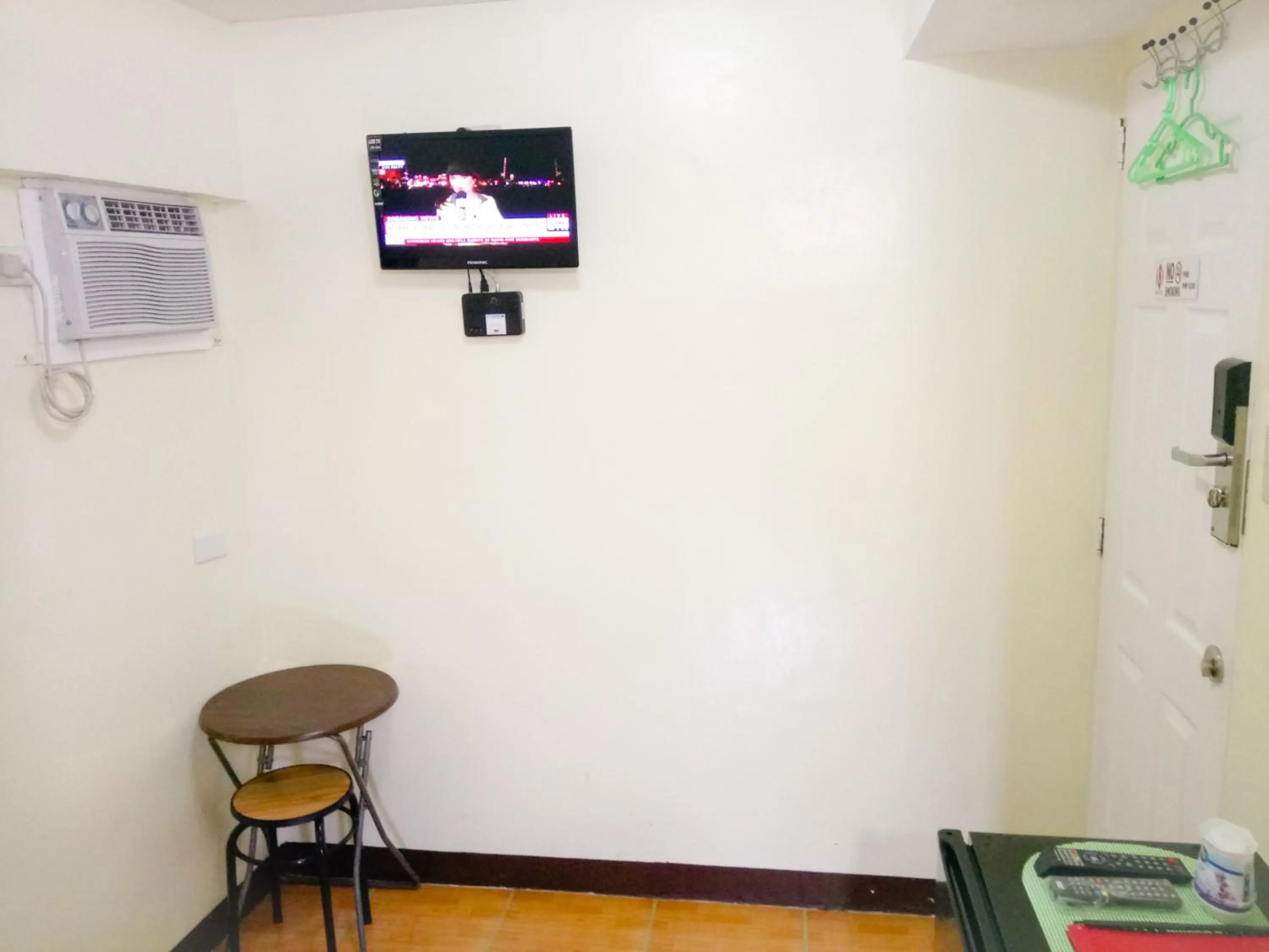 TV and multimedia in 8Hostel