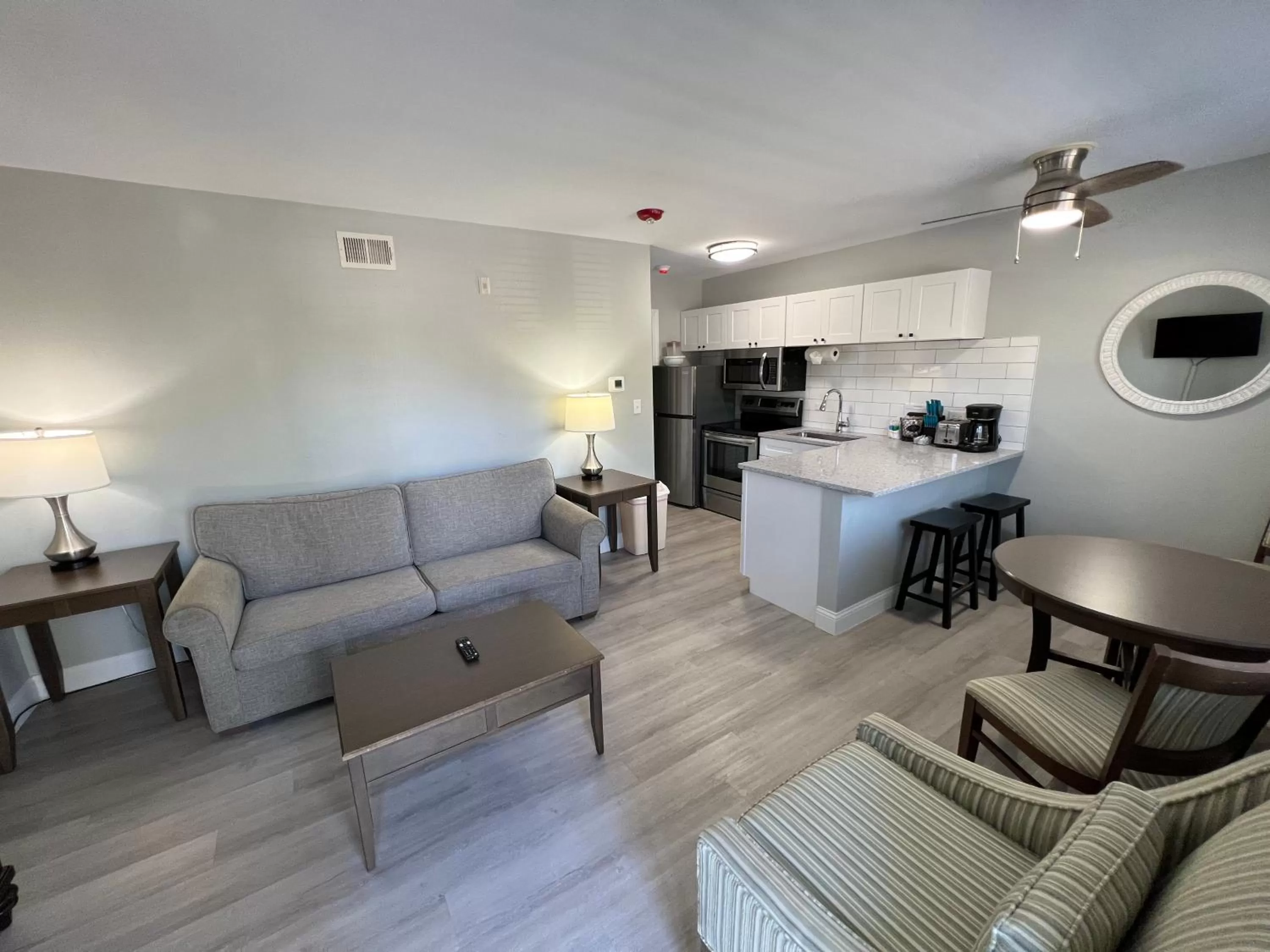 TV and multimedia in Marco Island Lakeside Inn