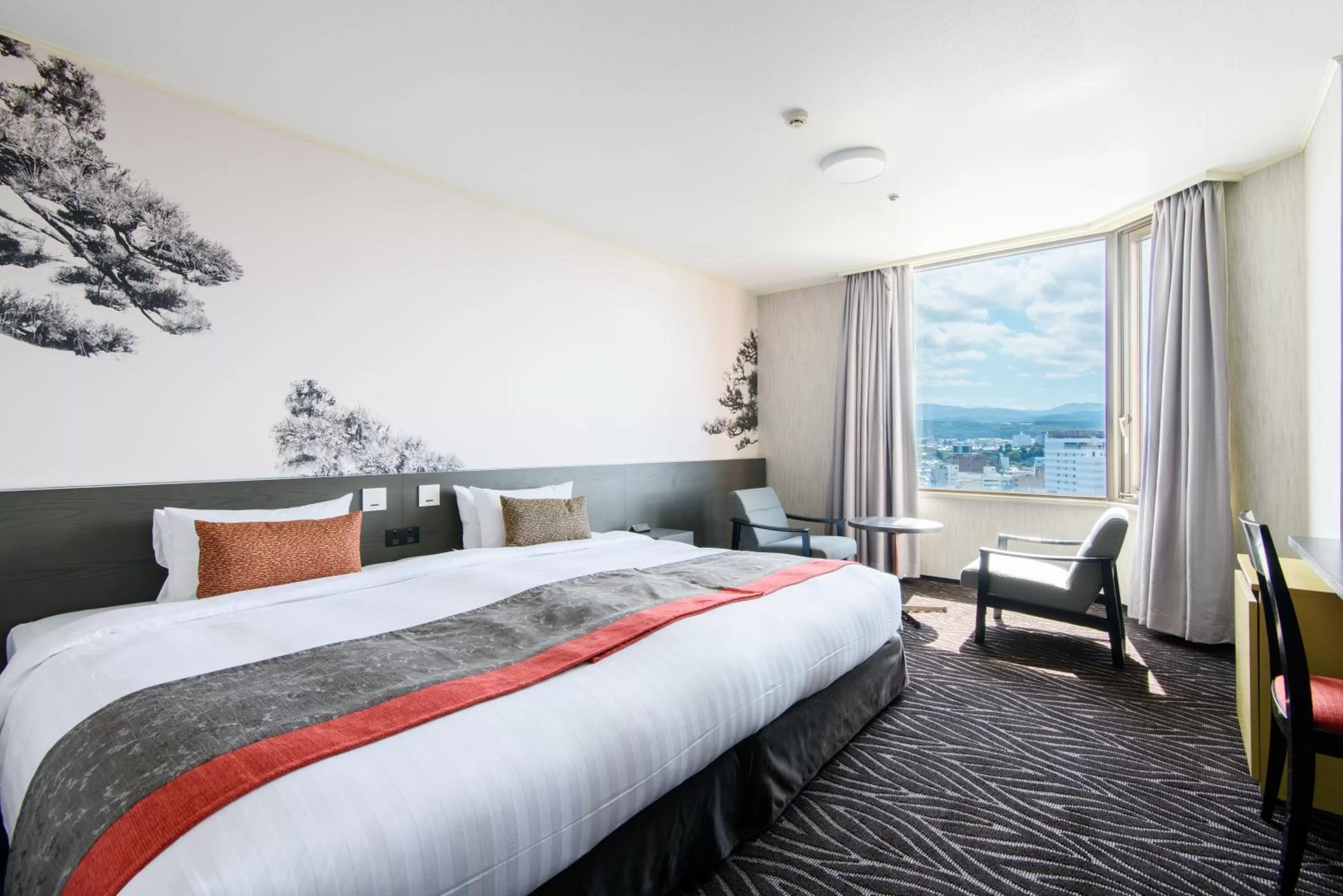 Photo of the whole room, Bed in Kanazawa Tokyu Hotel