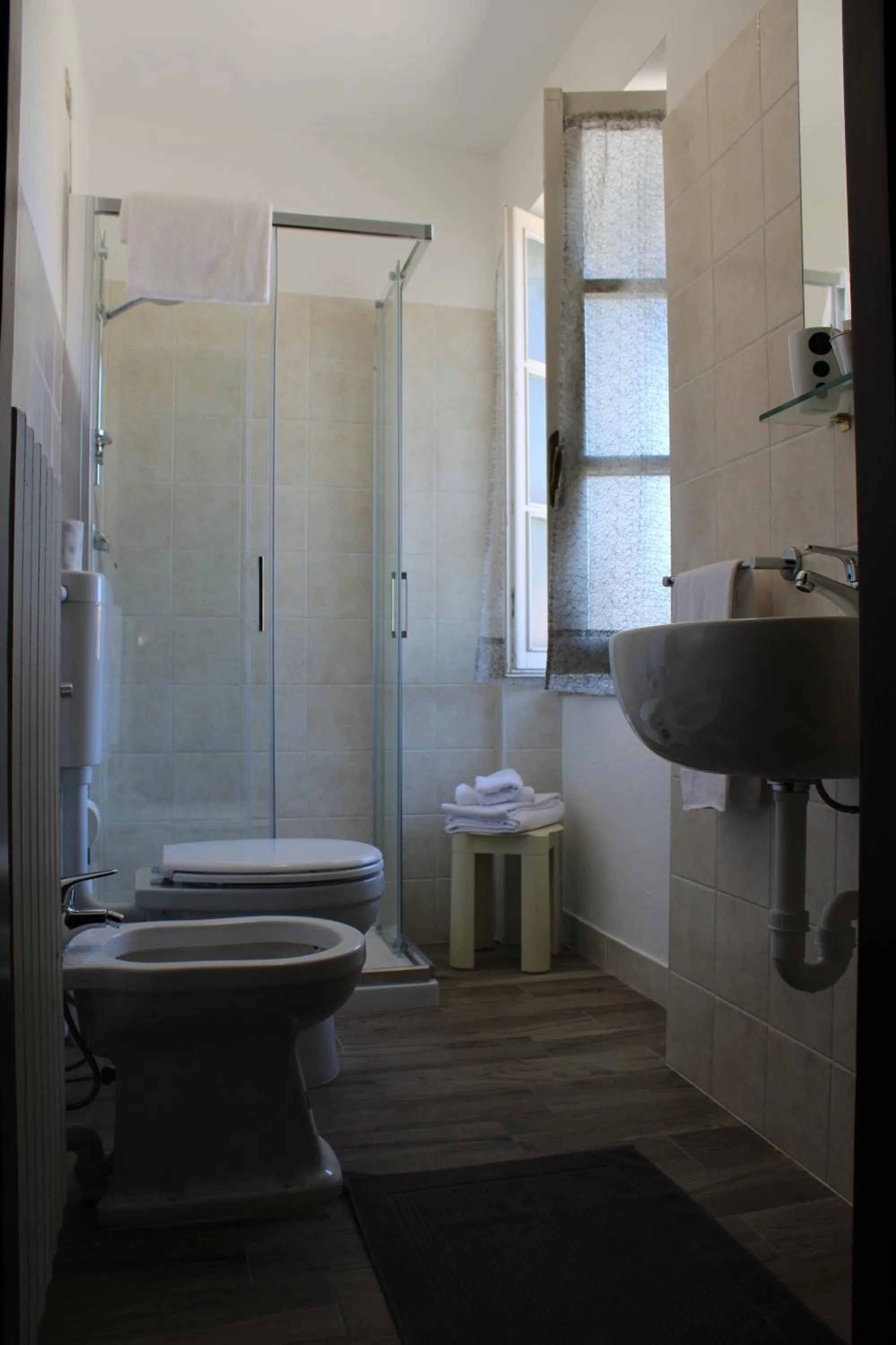 Shower in Nuovo Hotel Giardini