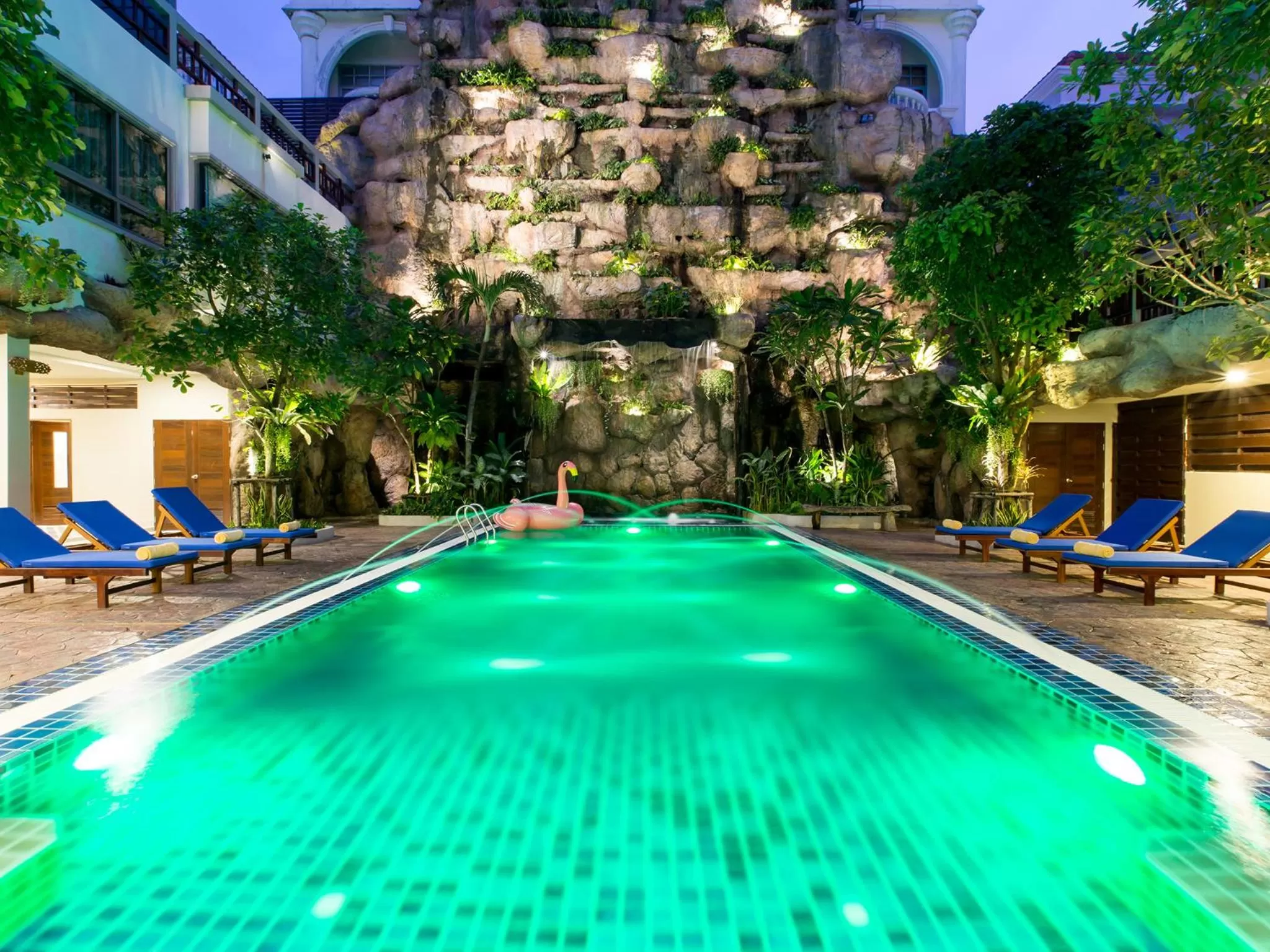 Swimming pool in The Agate Pattaya Boutique Resort