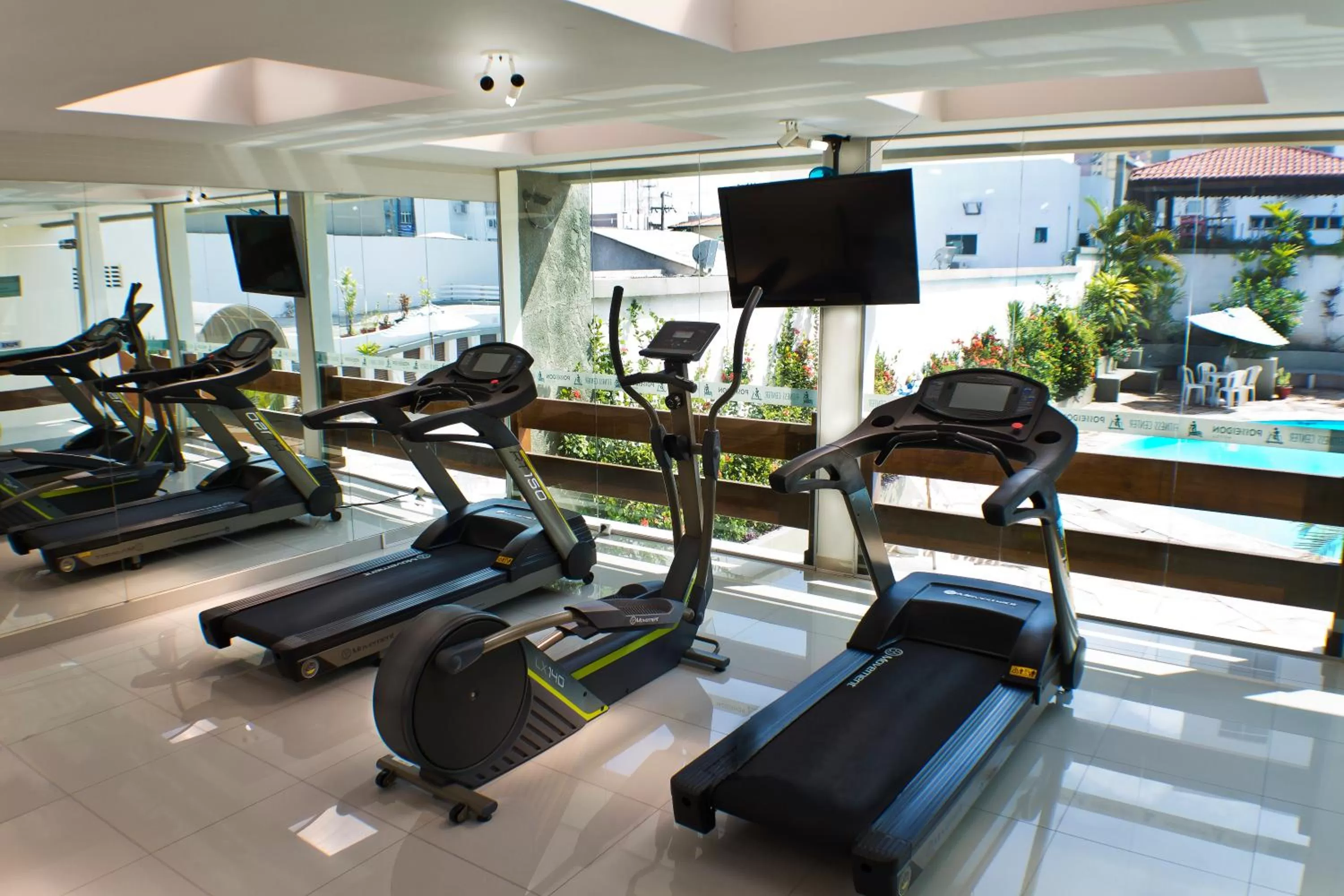Fitness centre/facilities in Posseidon Hotel